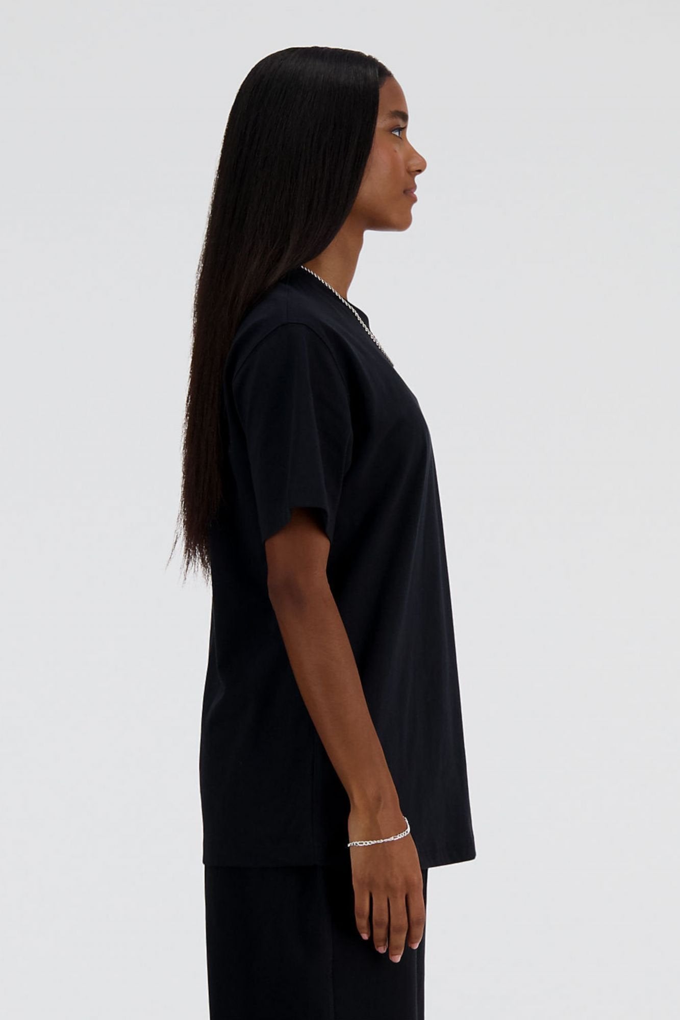 NEW BALANCE ATHLETICS JERSEY T-SHIRT en color NEGRO (2)