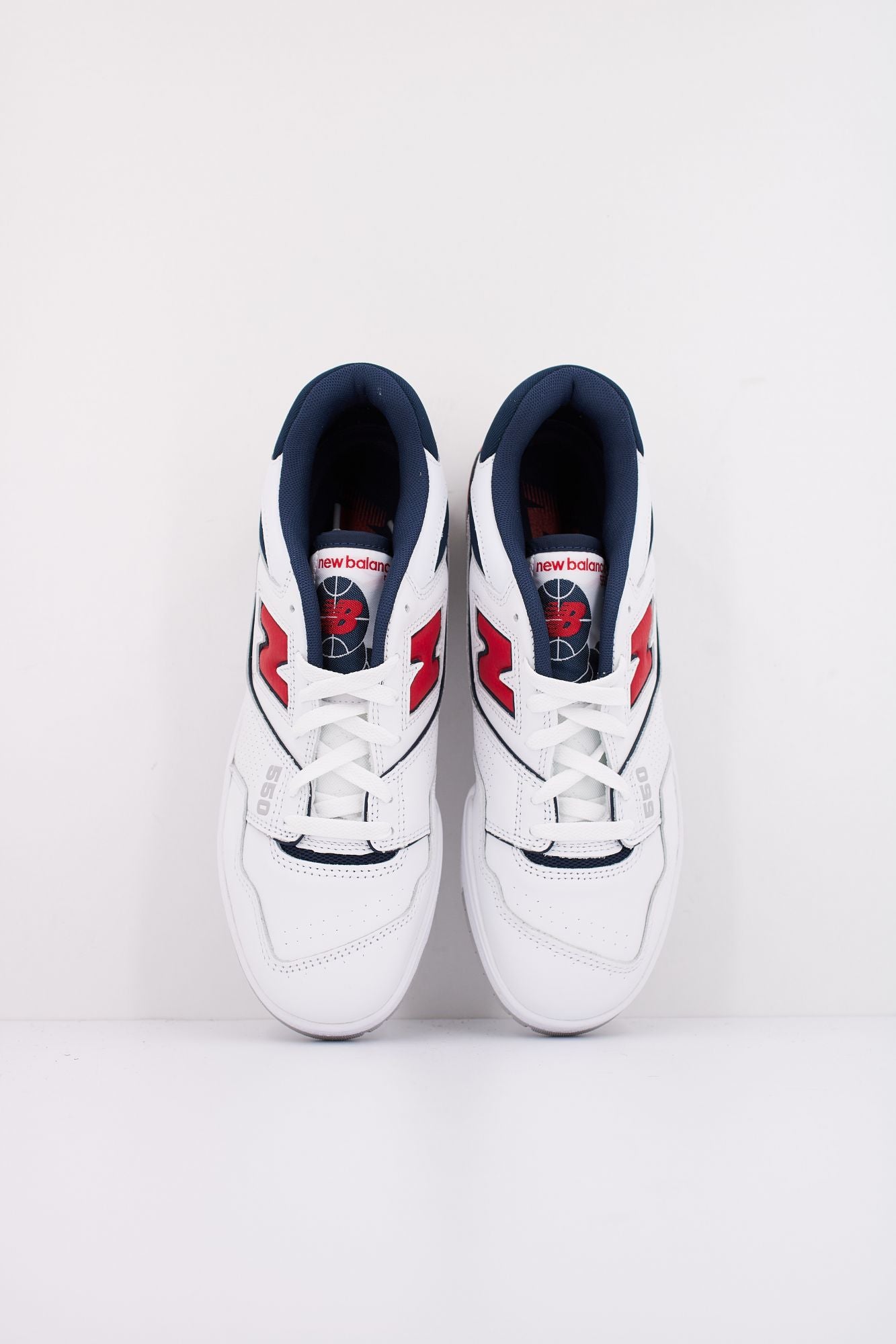 NEW BALANCE BB550 ESD en color BLANCO (3)