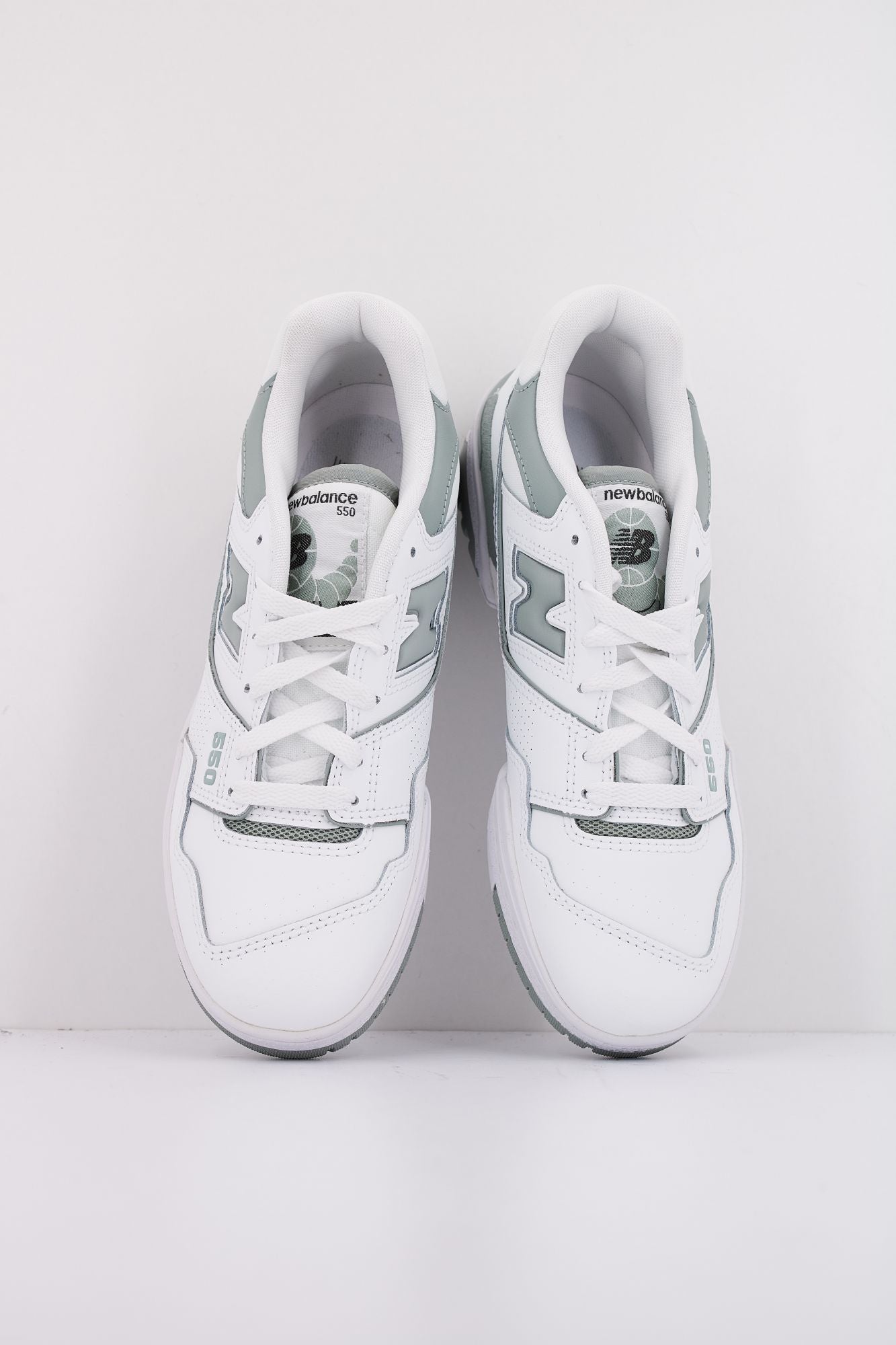 NEW BALANCE BBW550 en color BLANCO (3)