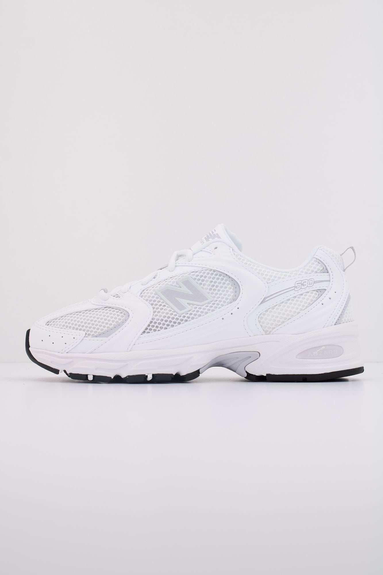 NEW BALANCE U530  en color BLANCO (1)