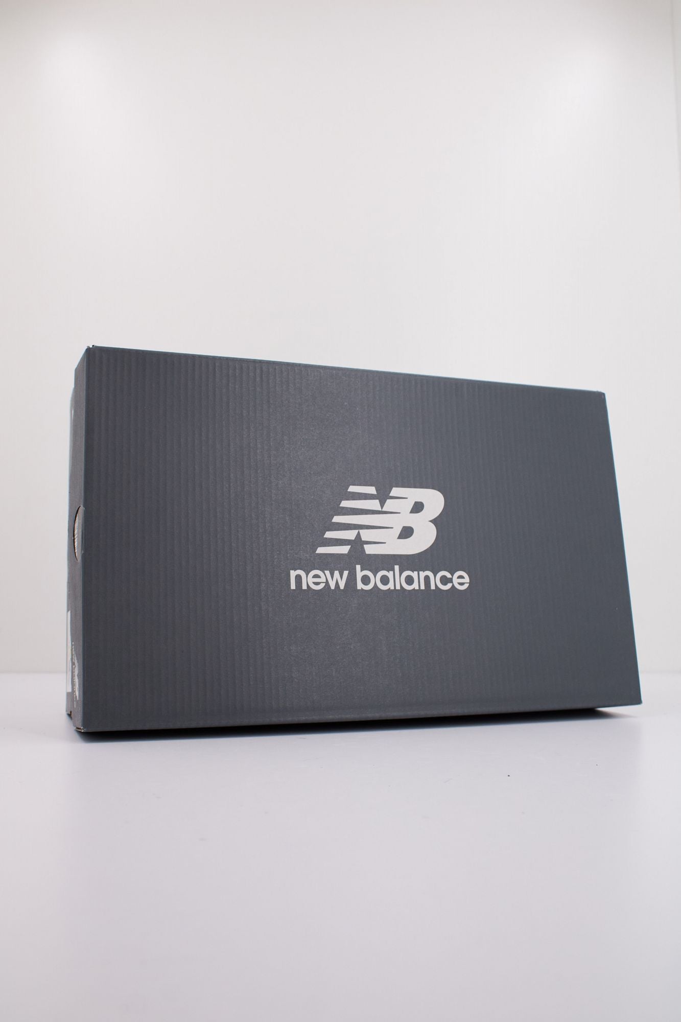 NEW BALANCE U370  en color GRIS (6)