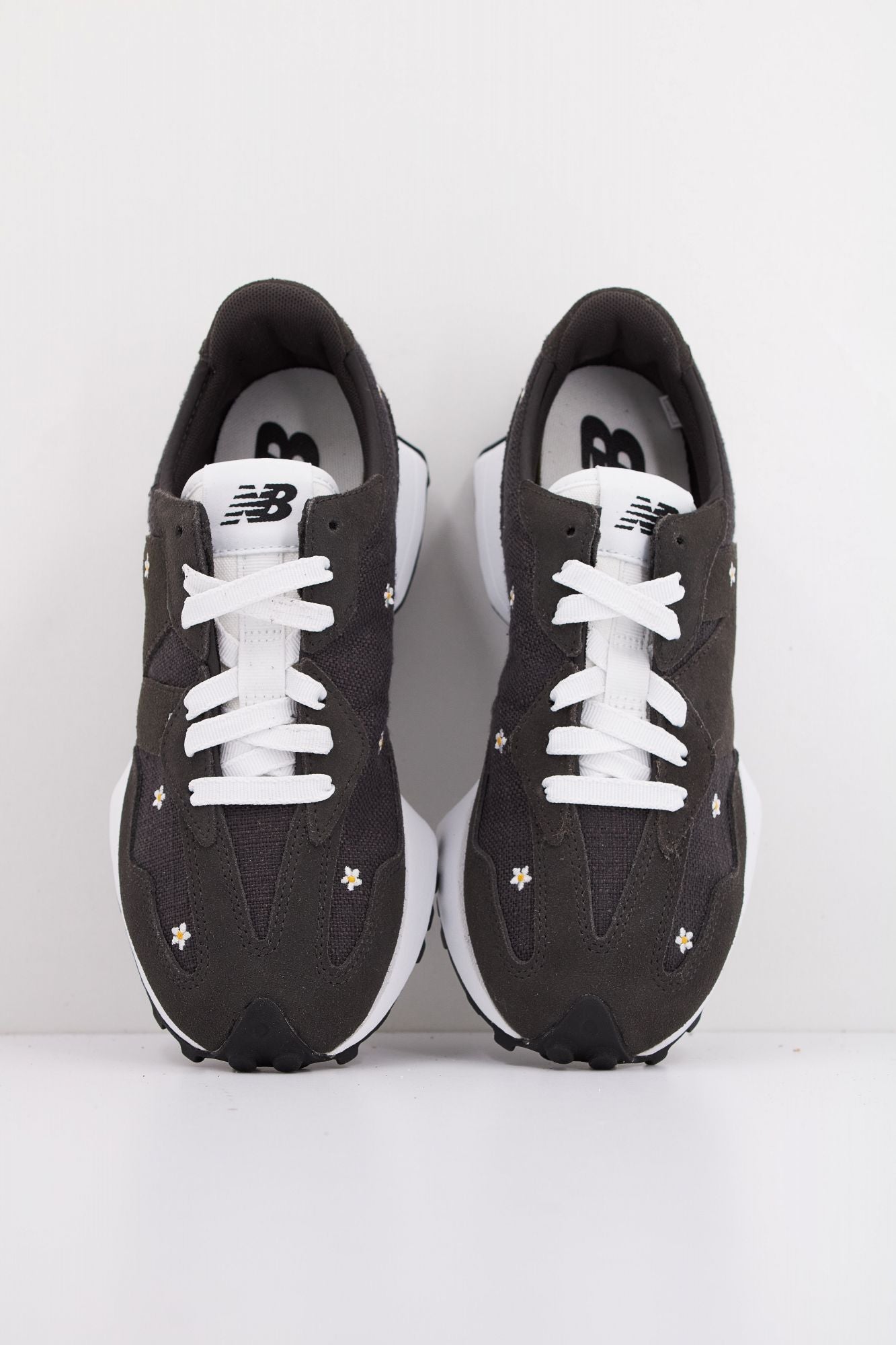 NEW BALANCE WS327 DCB en color GRIS (3)