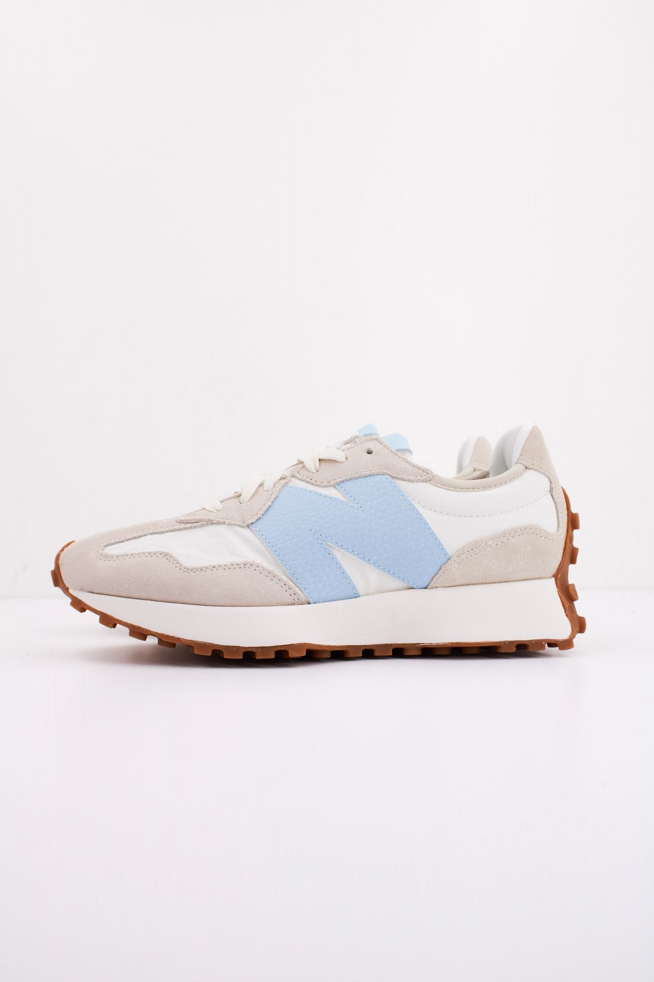 NEW BALANCE WS327 FTA  en color BEIS (1)