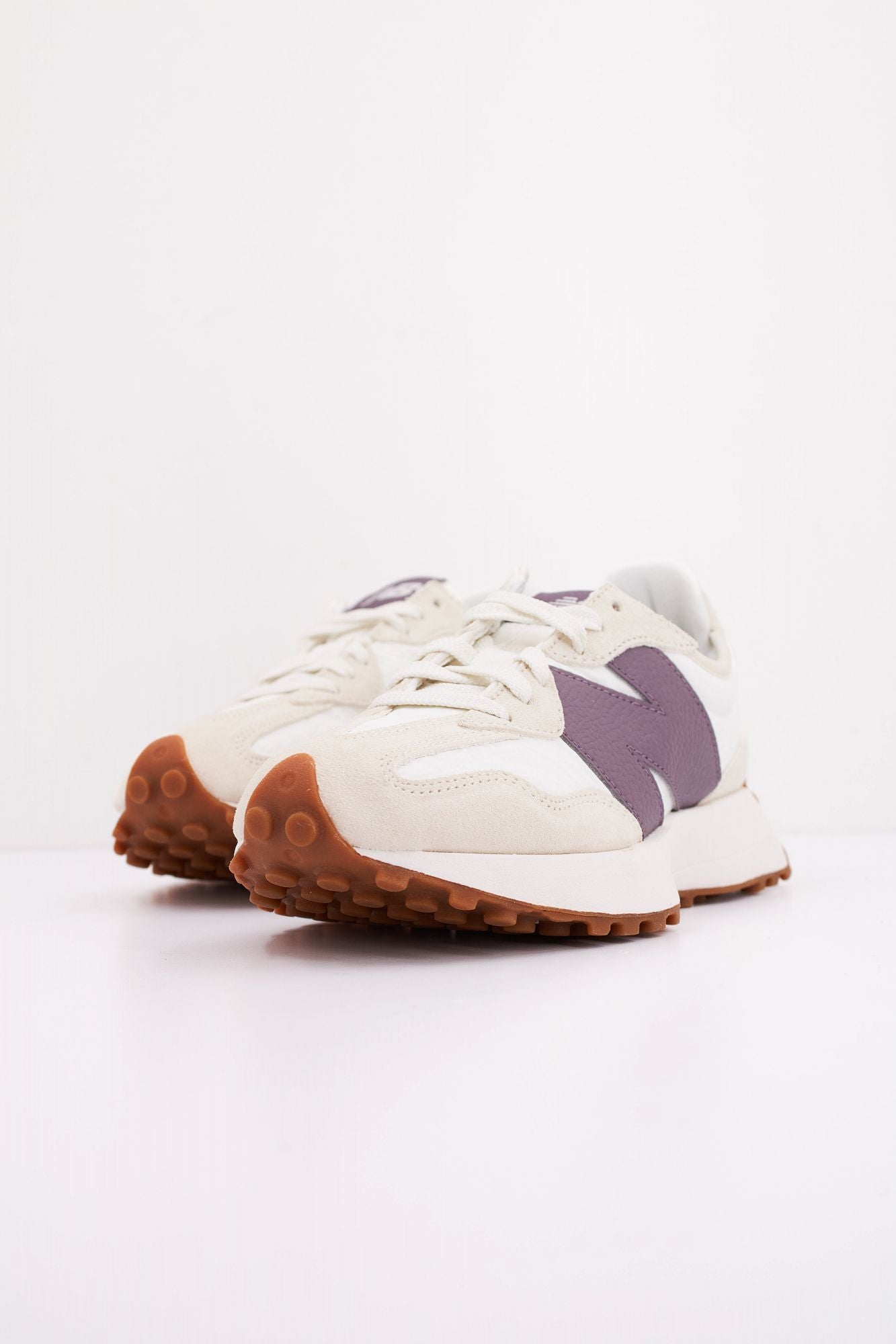 NEW BALANCE WS327 FTC en color BEIS (2)