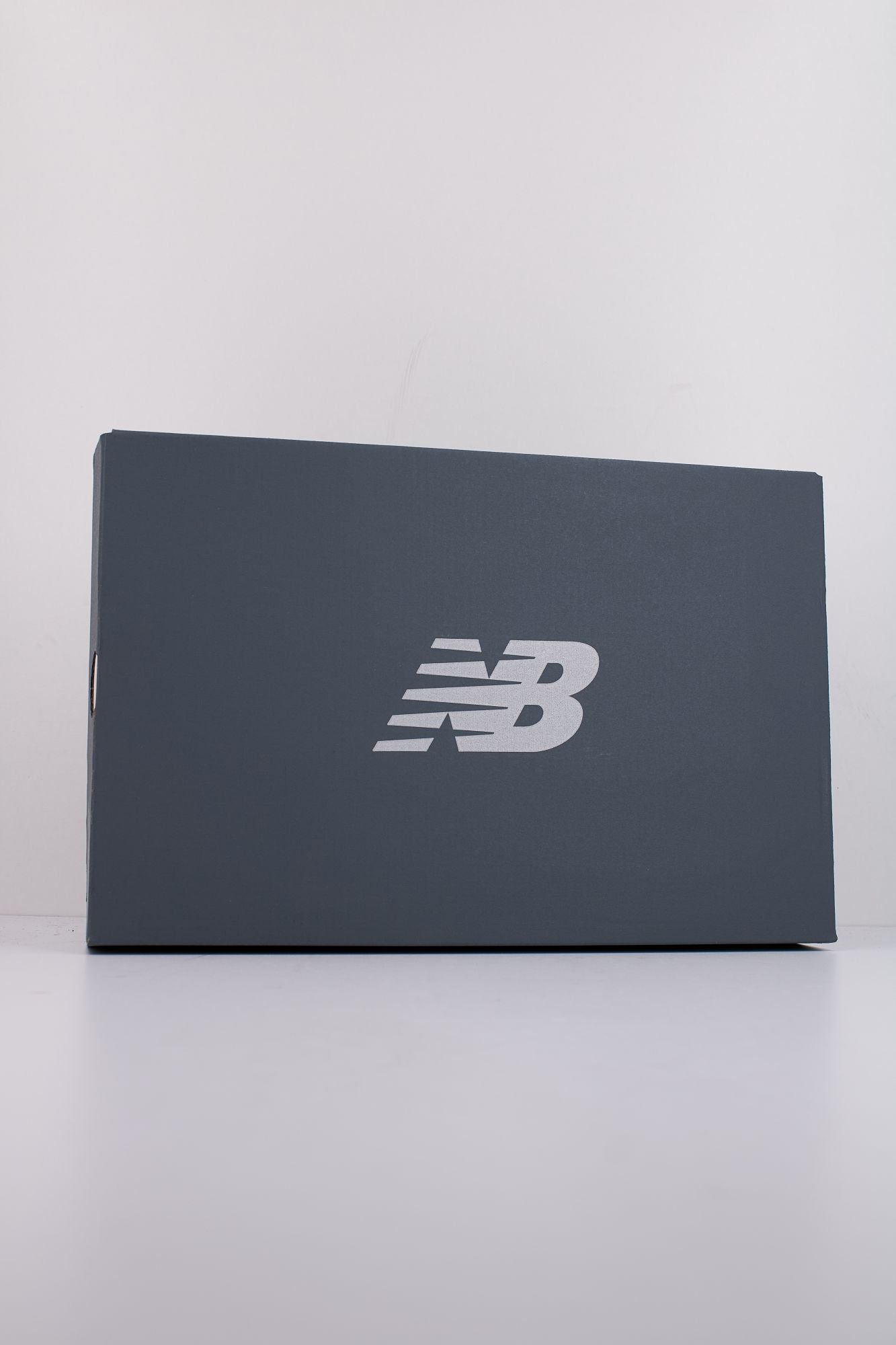 NEW BALANCE BB550 SE1 en color BLANCO (6)