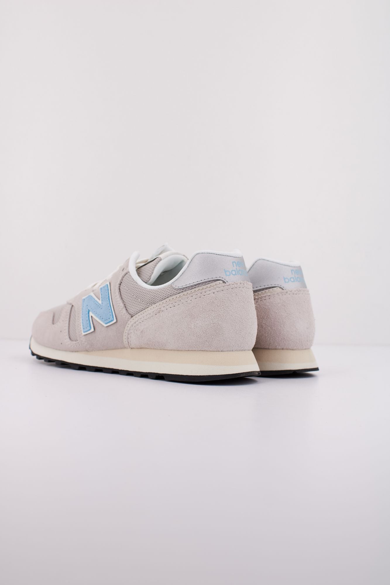 NEW BALANCE WL373  en color GRIS (4)