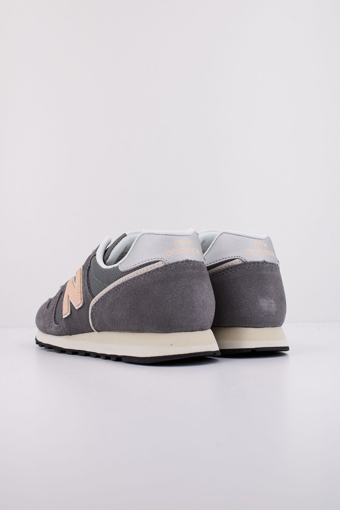 NEW BALANCE WL373  en color GRIS (4)