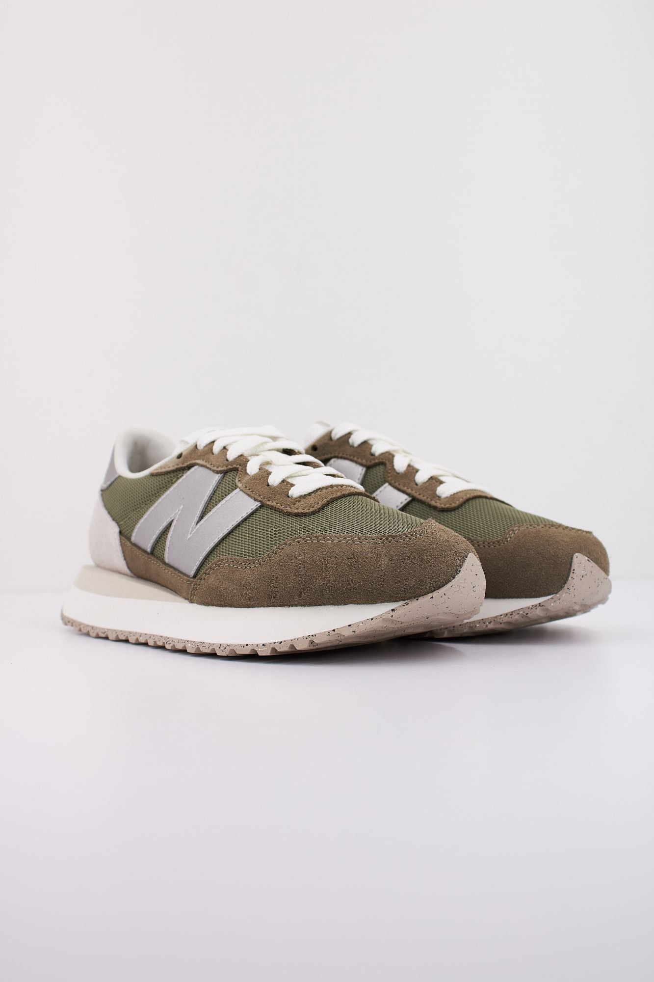 NEW BALANCE WS237 MSW en color VERDE (2)