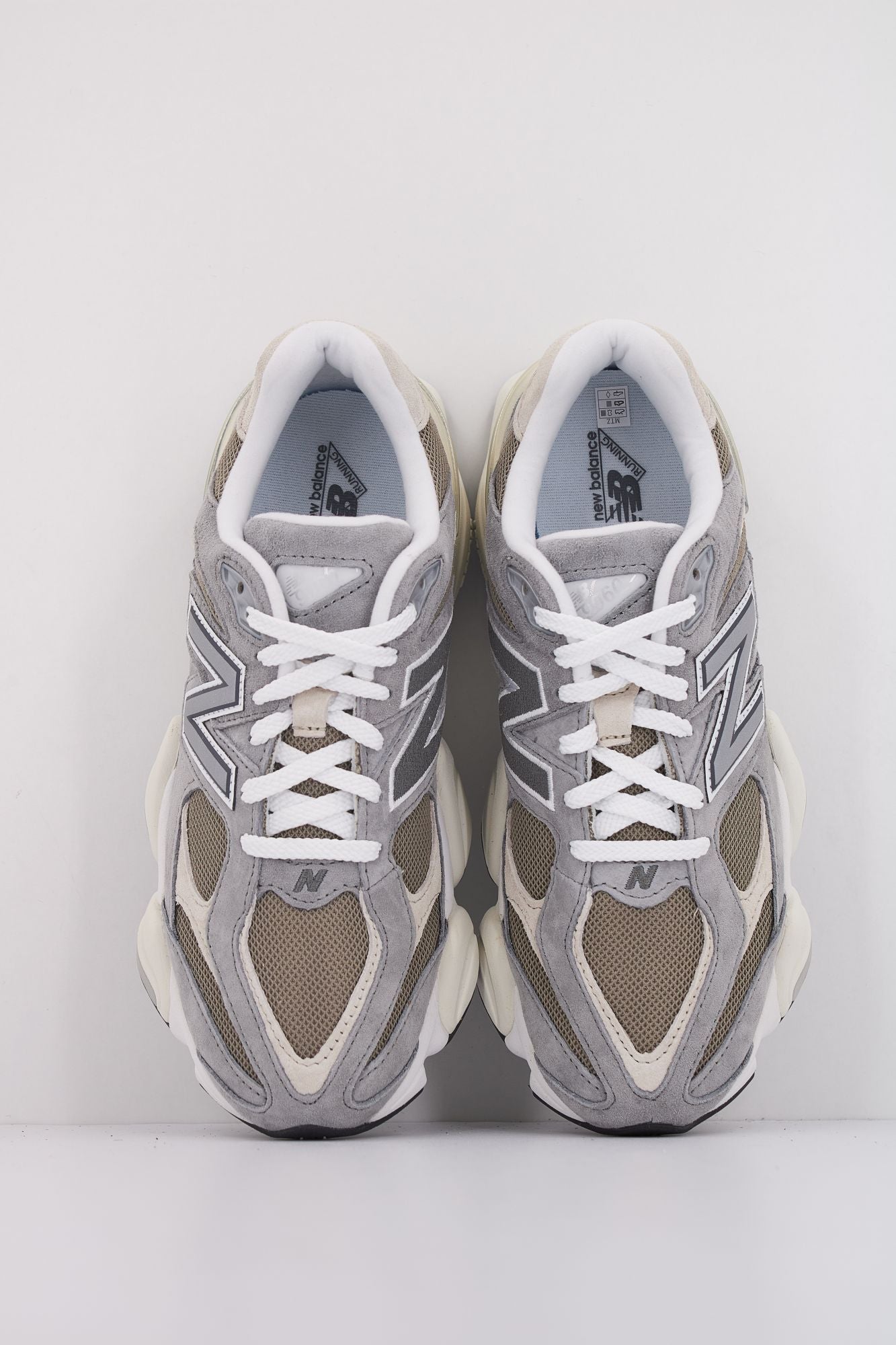 NEW BALANCE U9060  en color GRIS (3)