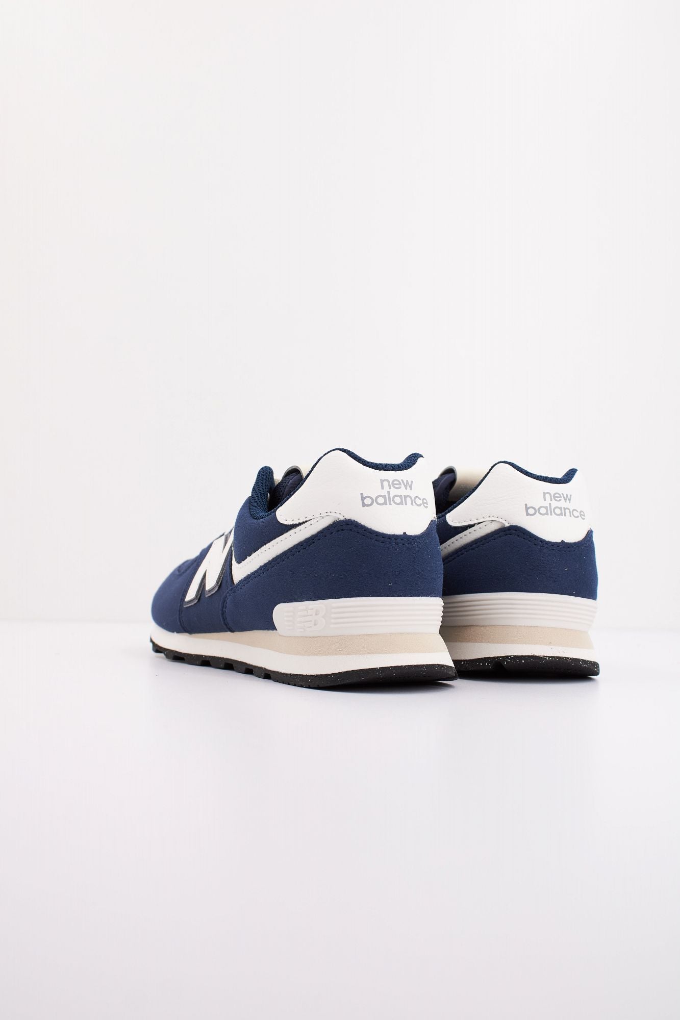 NEW BALANCE GC574 BCE  en color AZUL (4)