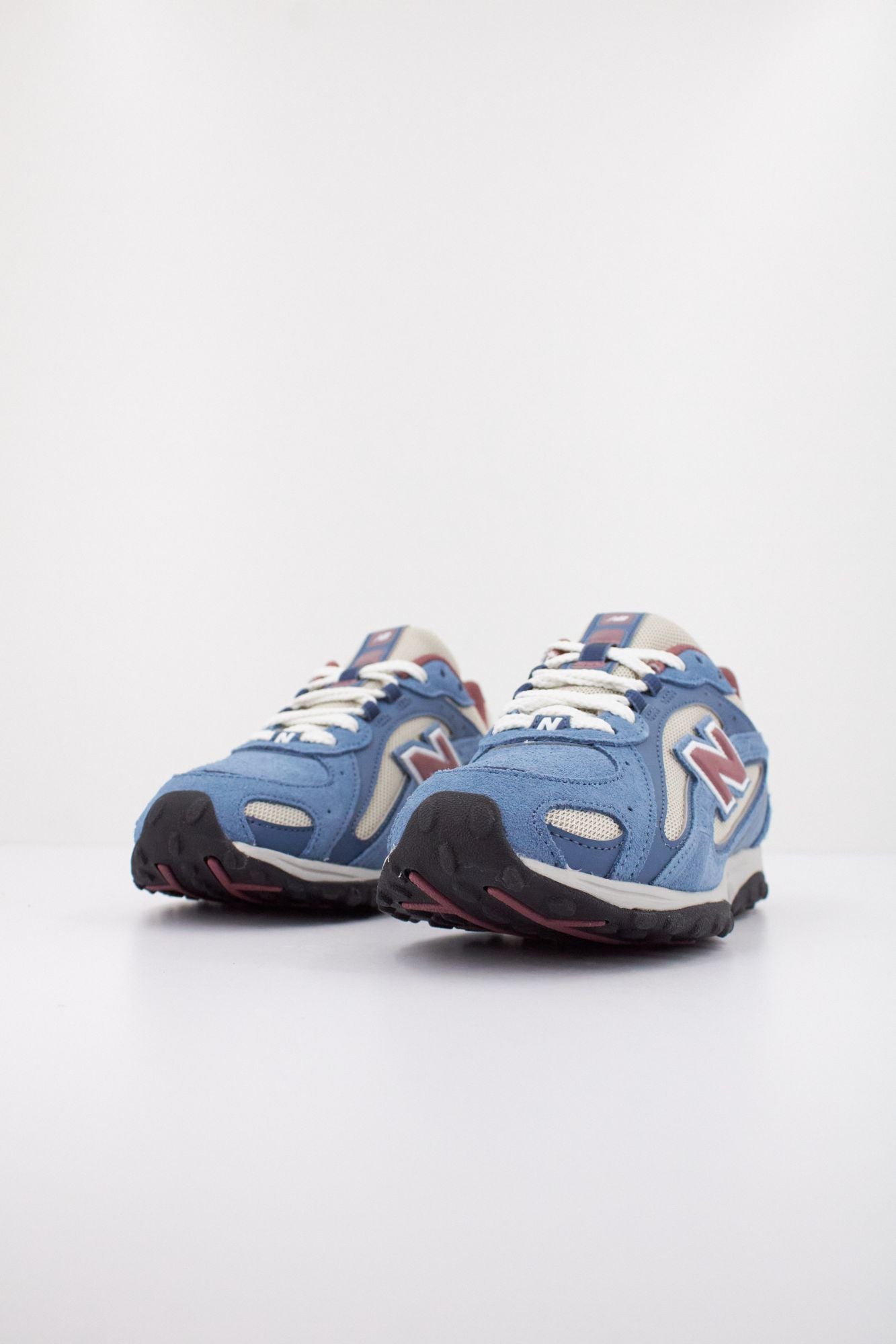 NEW BALANCE U204L NPA en color AZUL (2)