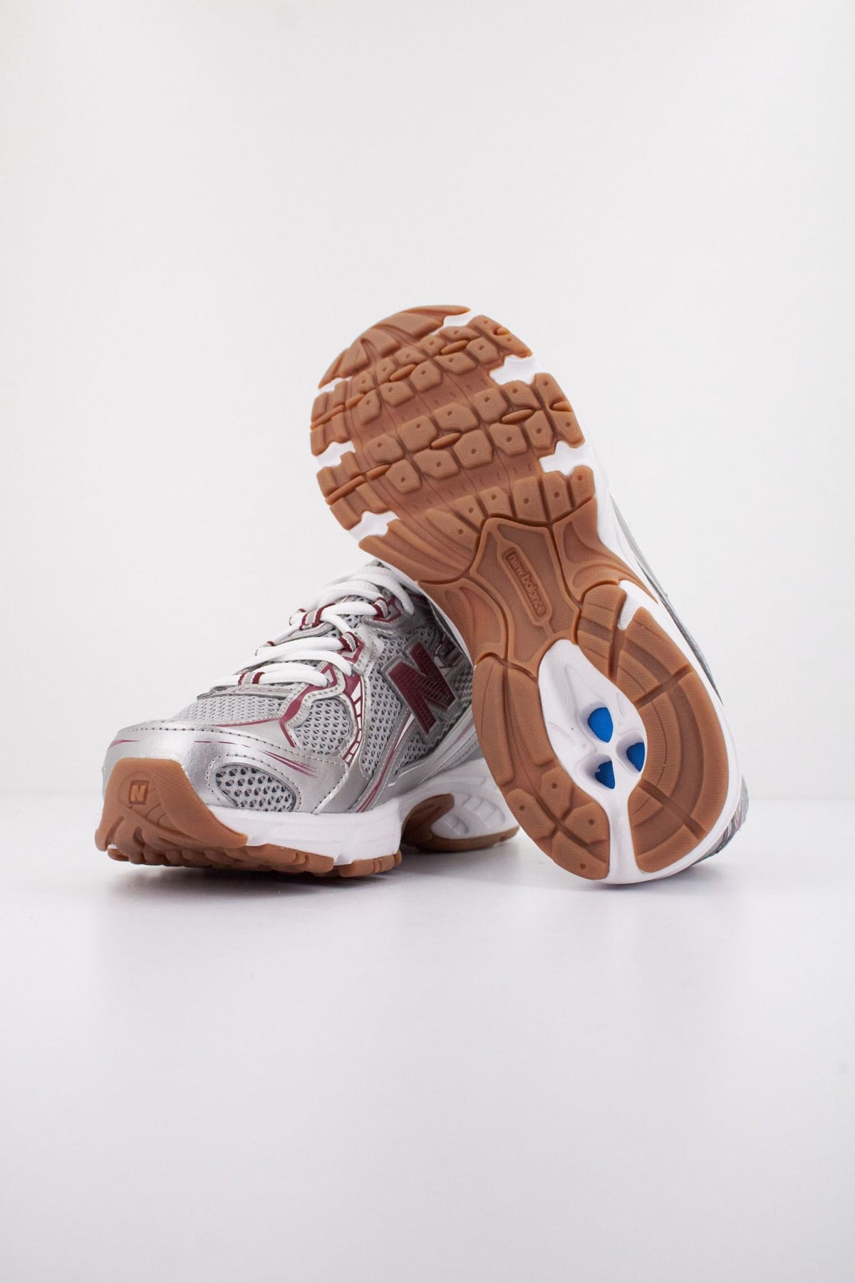 NEW BALANCE 740 U740MS2 en color GRIS (5)