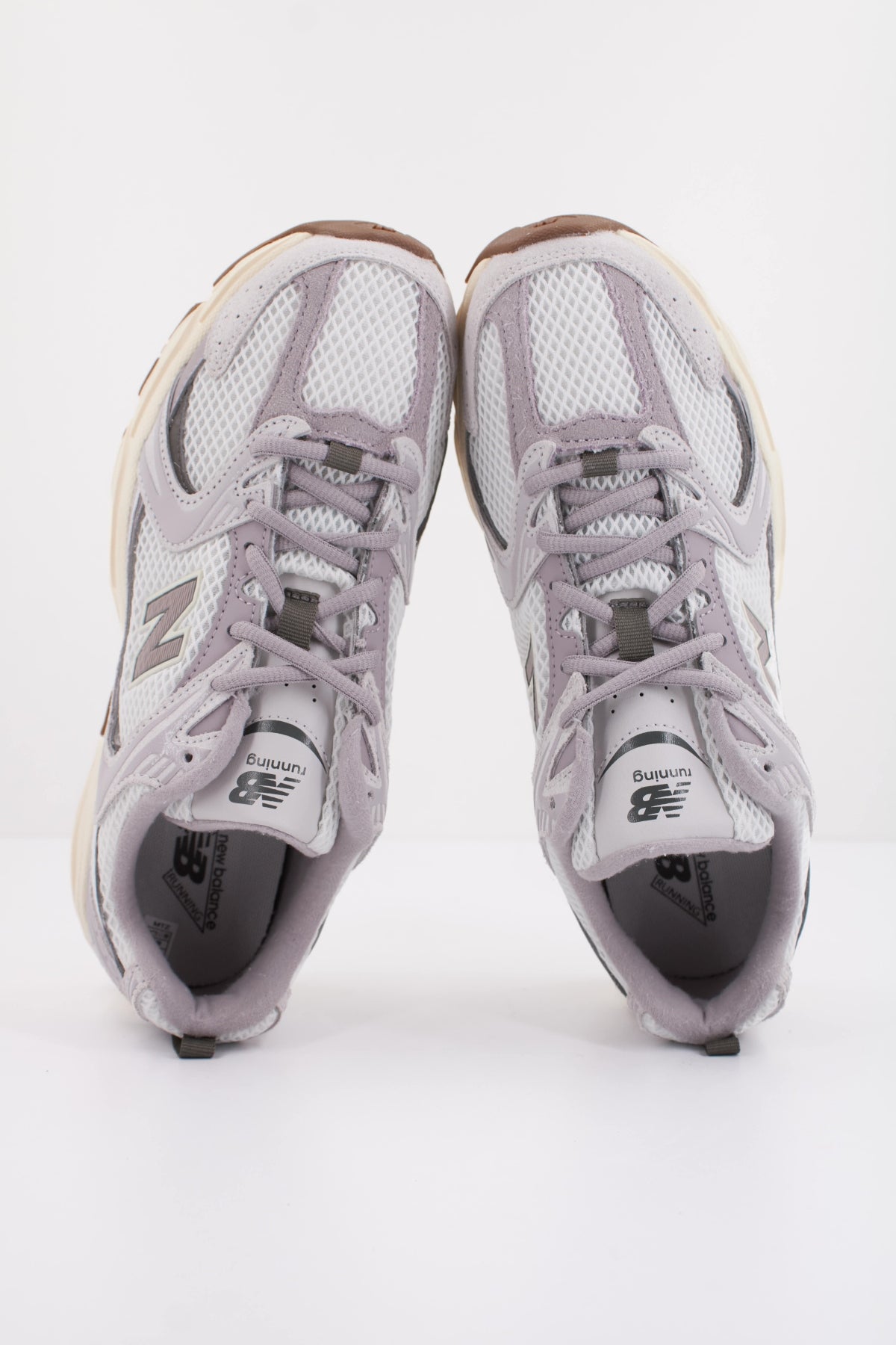 NEW BALANCE U5307  en color GRIS (3)