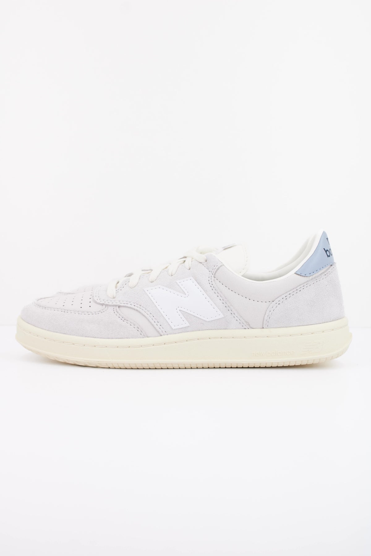 NEW BALANCE CT500  en color BEIS (1)