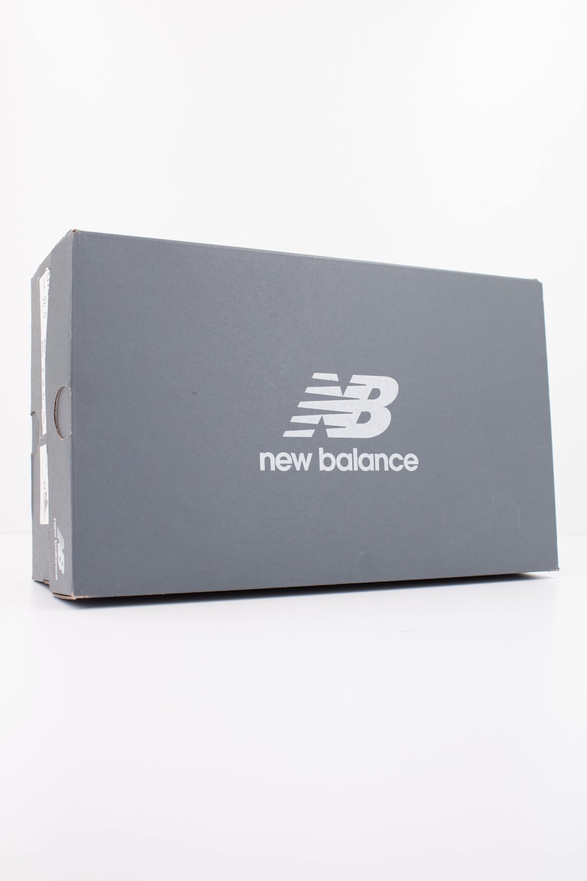 NEW BALANCE U327  en color BLANCO (6)