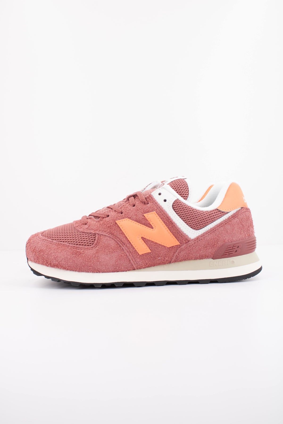 NEW BALANCE U574  en color BURDEOS (1)