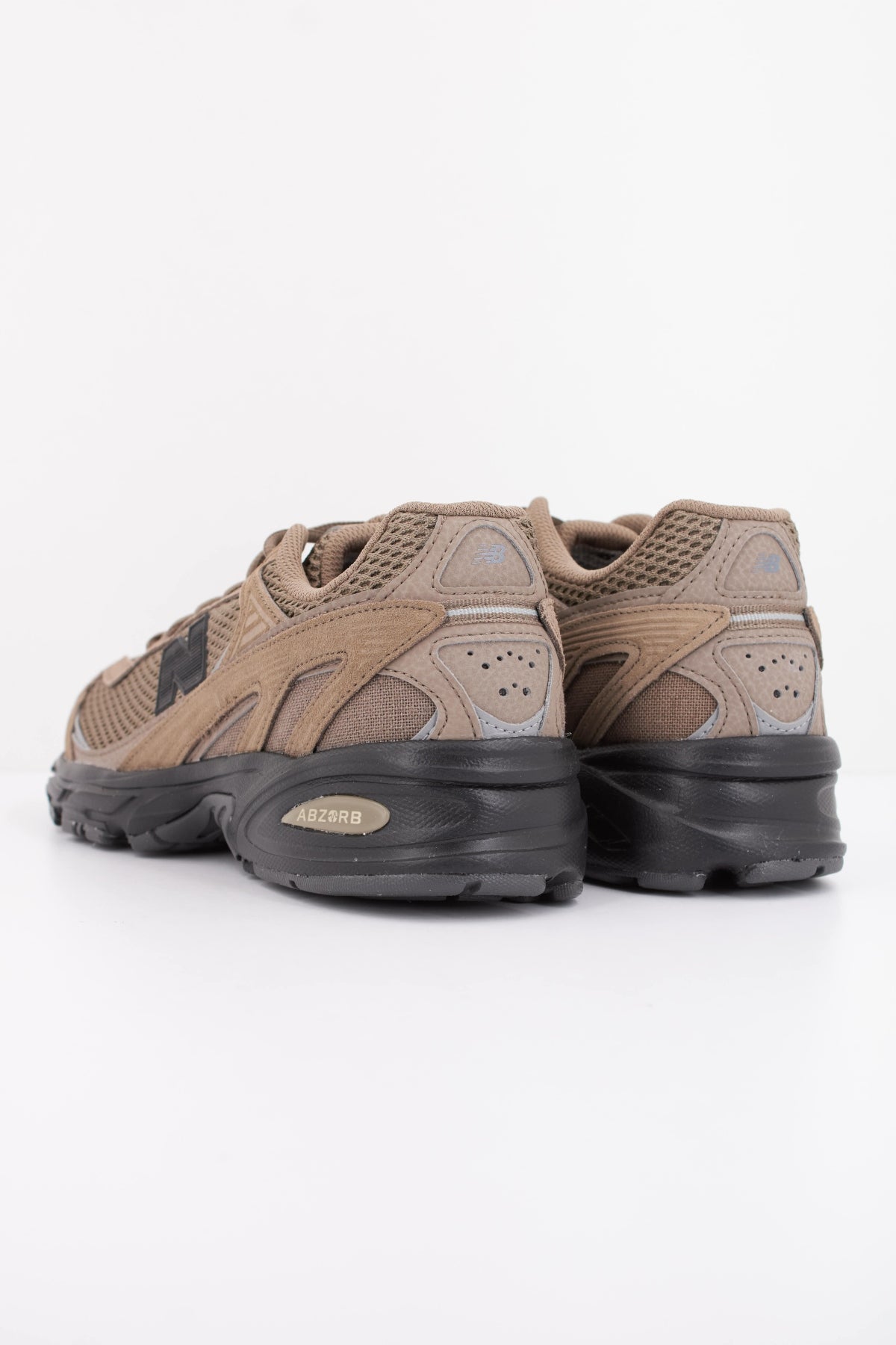 NEW BALANCE U509 en color VERDE (4)