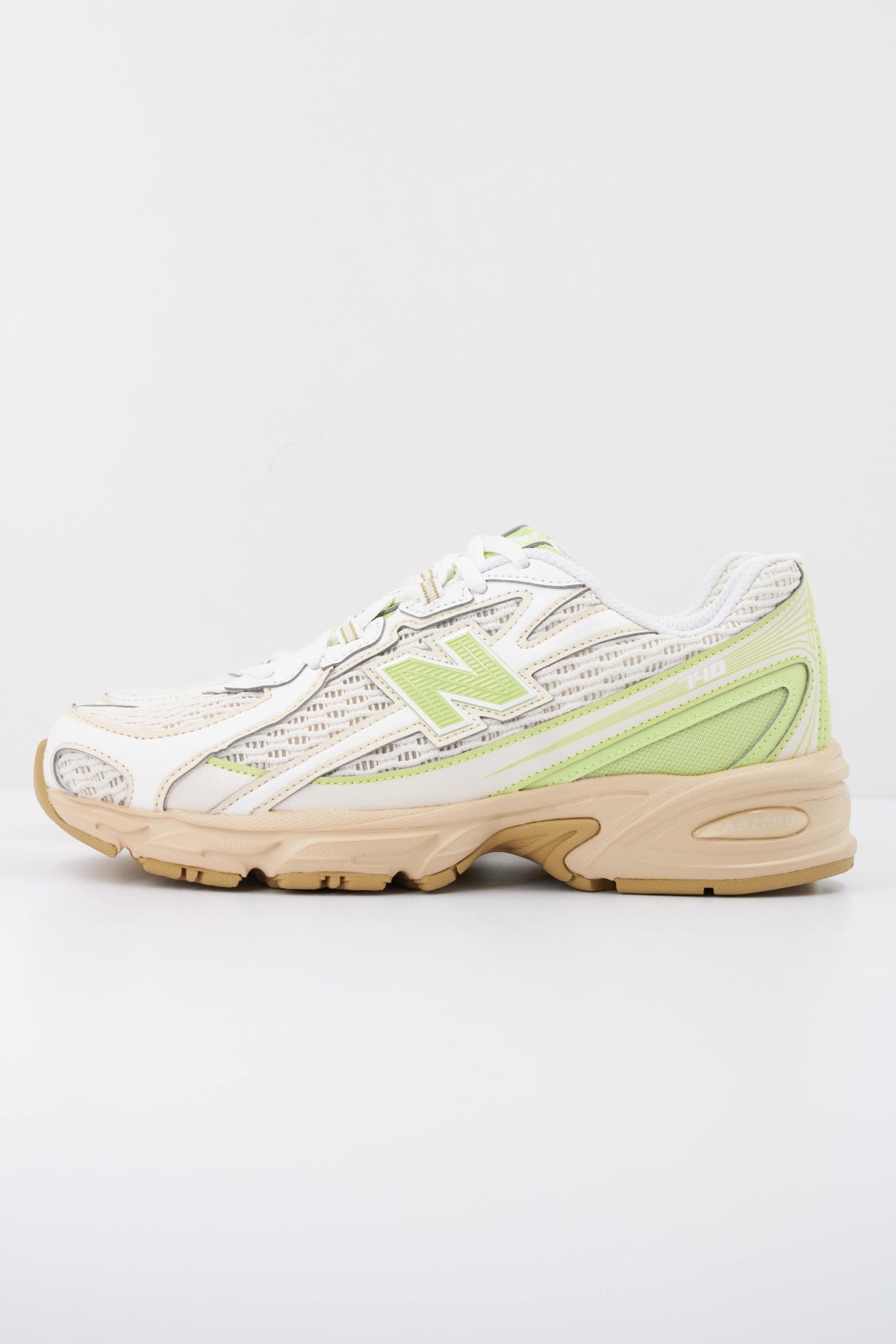 NEW BALANCE U740 en color VERDE (1)