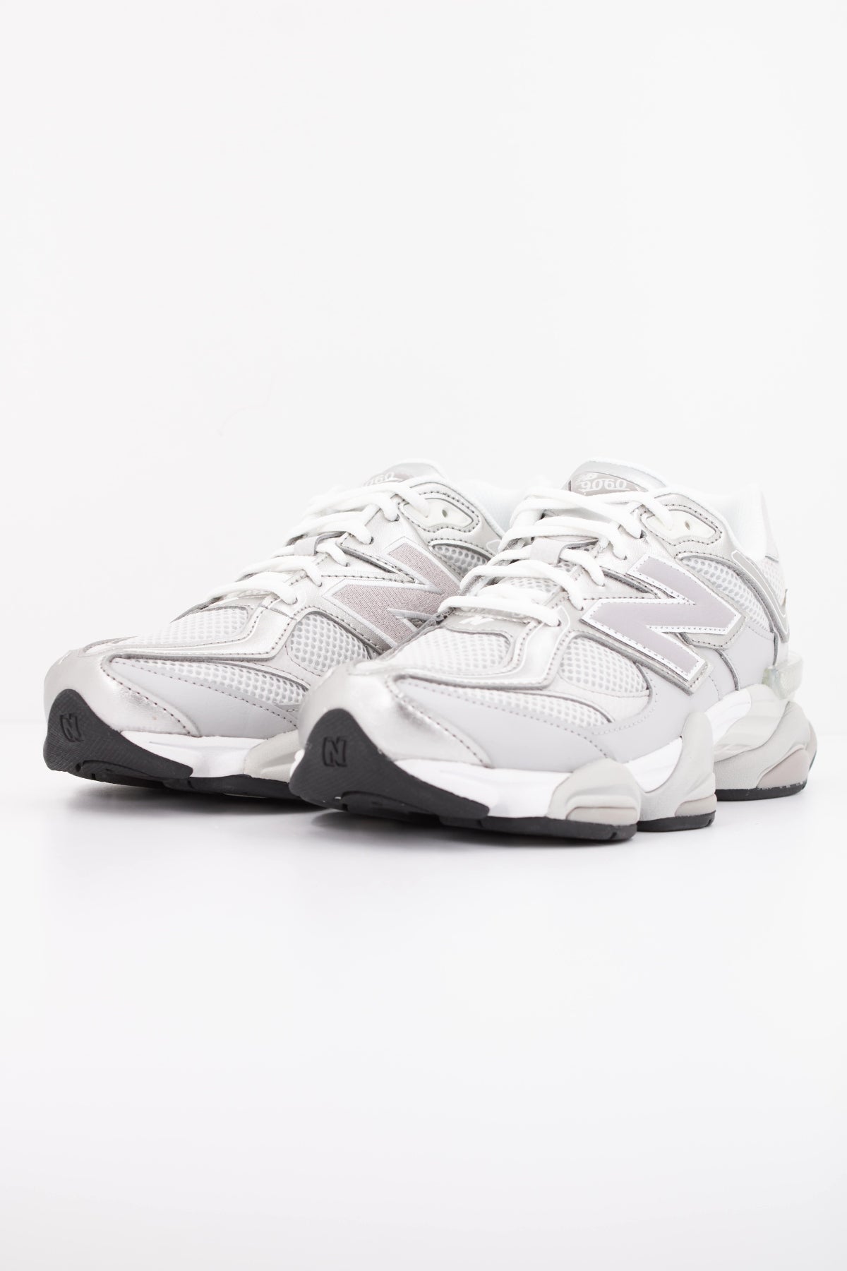 NEW BALANCE U9060  en color GRIS (2)