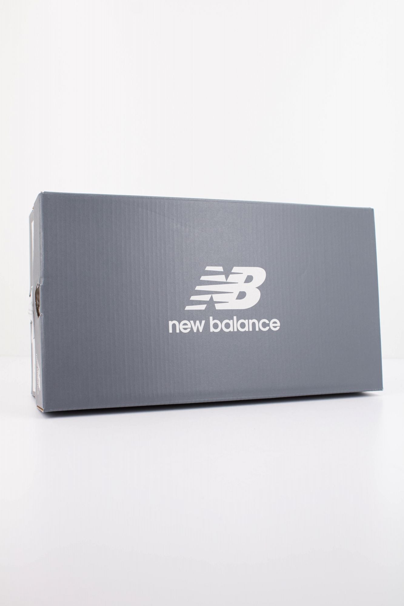 NEW BALANCE BBW550 SE en color BLANCO (6)