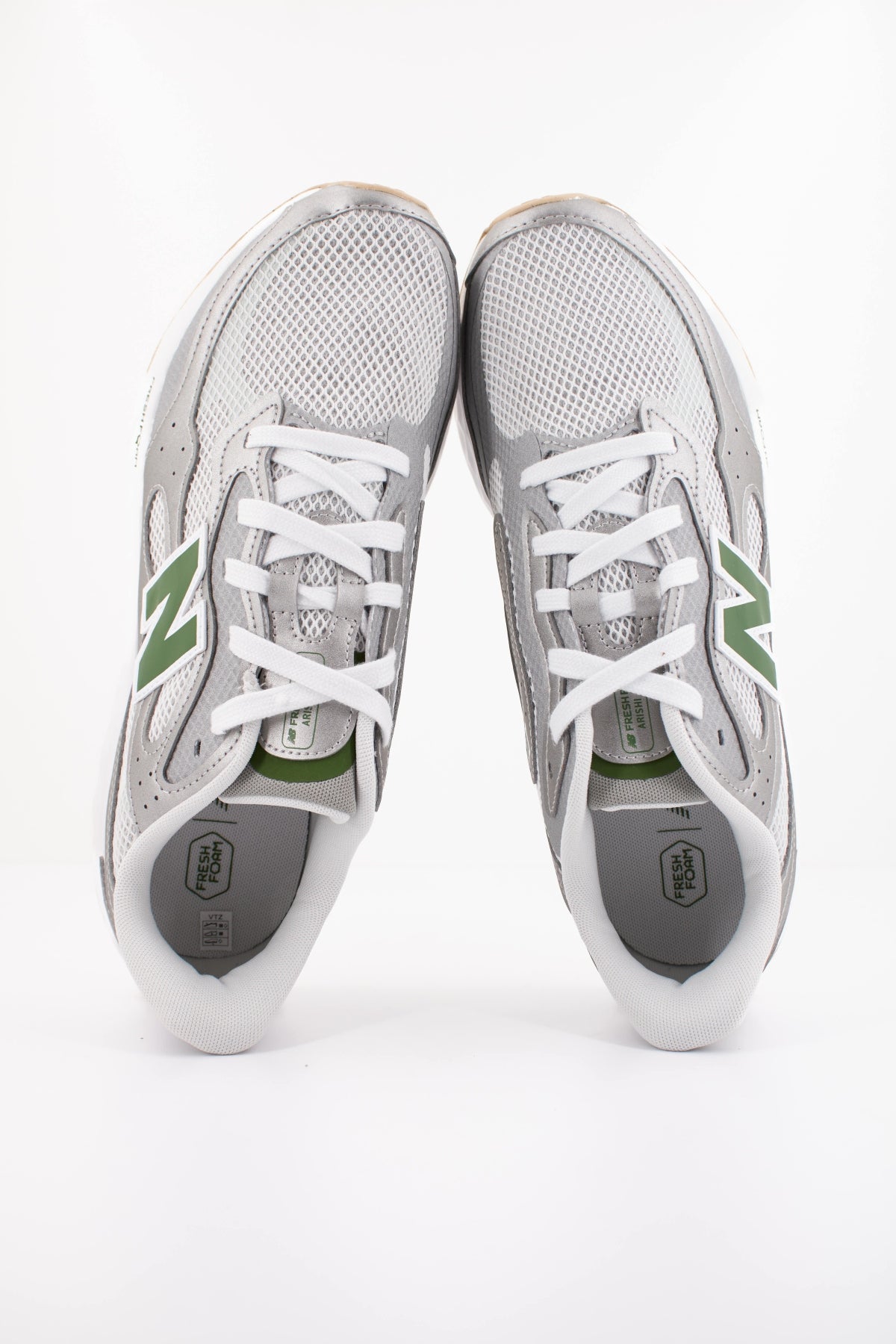 NEW BALANCE MARIST A4 en color GRIS (3)
