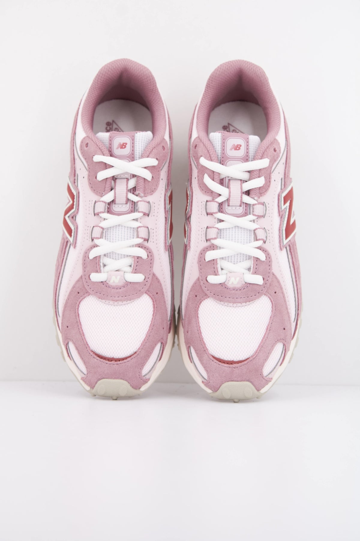 NEW BALANCE U204L  en color ROSA (3)