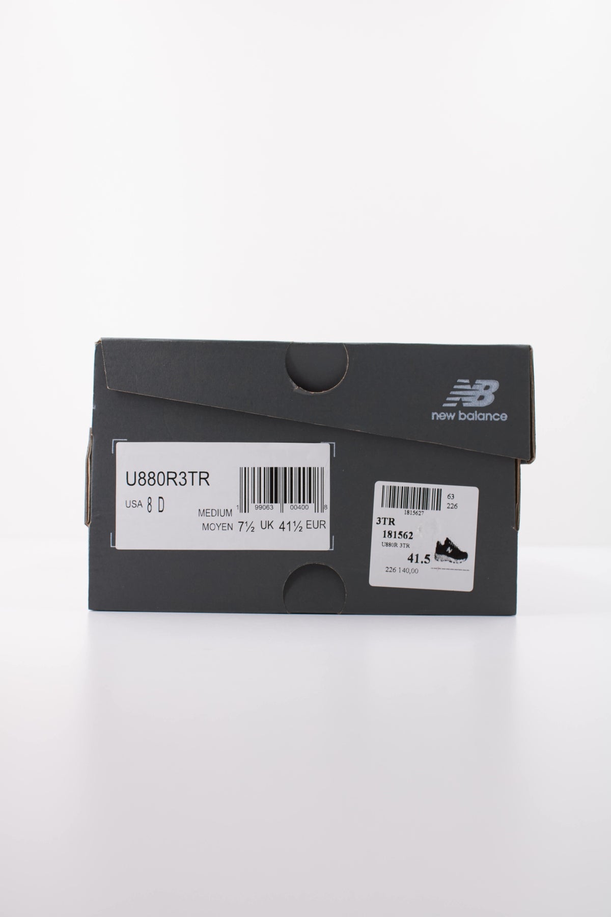 NEW BALANCE U880R 3TR DEPORTIVO en color GRIS (6)