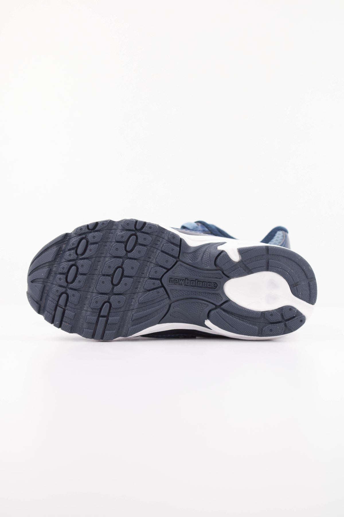 NEW BALANCE I740 22B en color AZUL (5)
