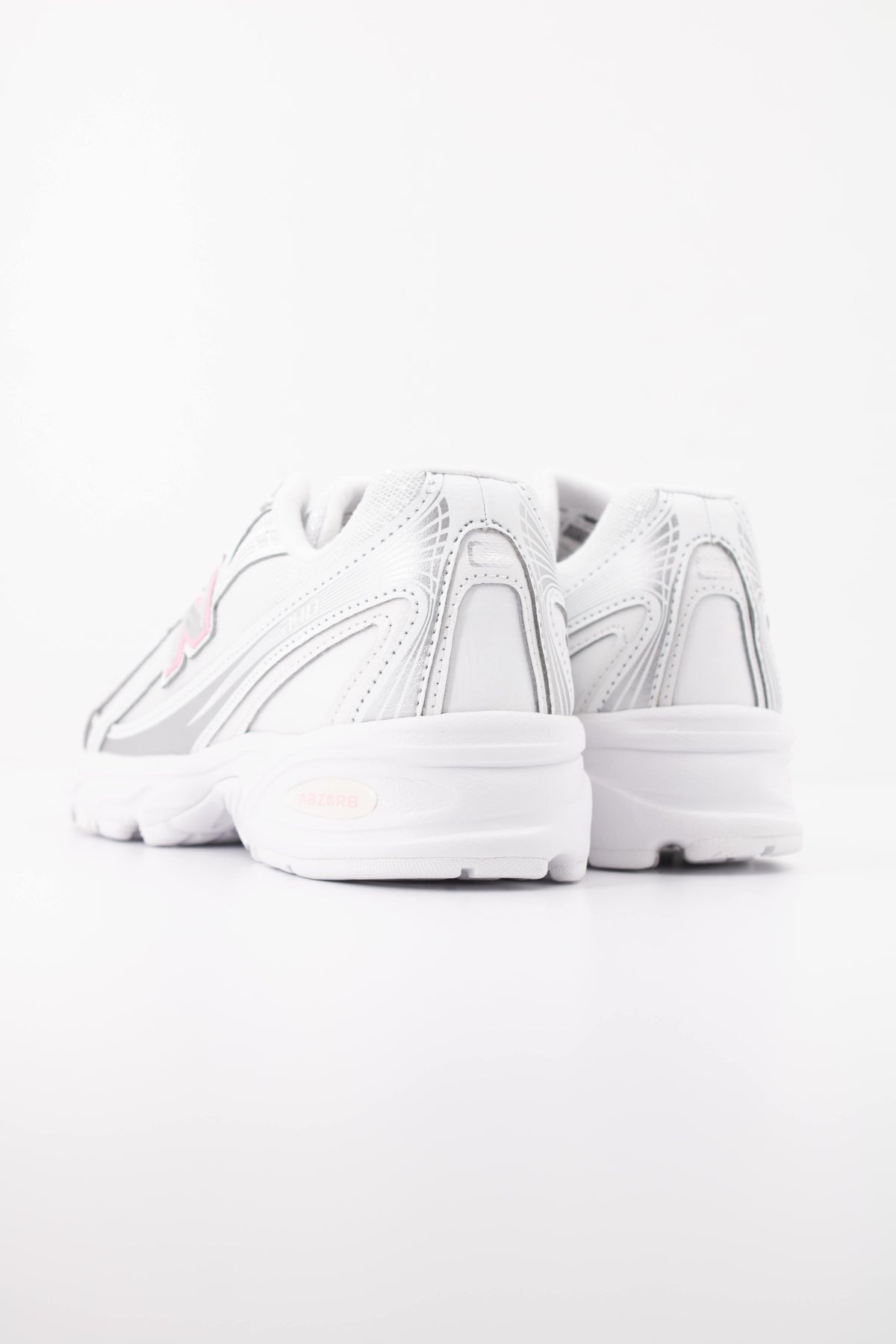 NEW BALANCE G740 8M0  en color BLANCO (4)
