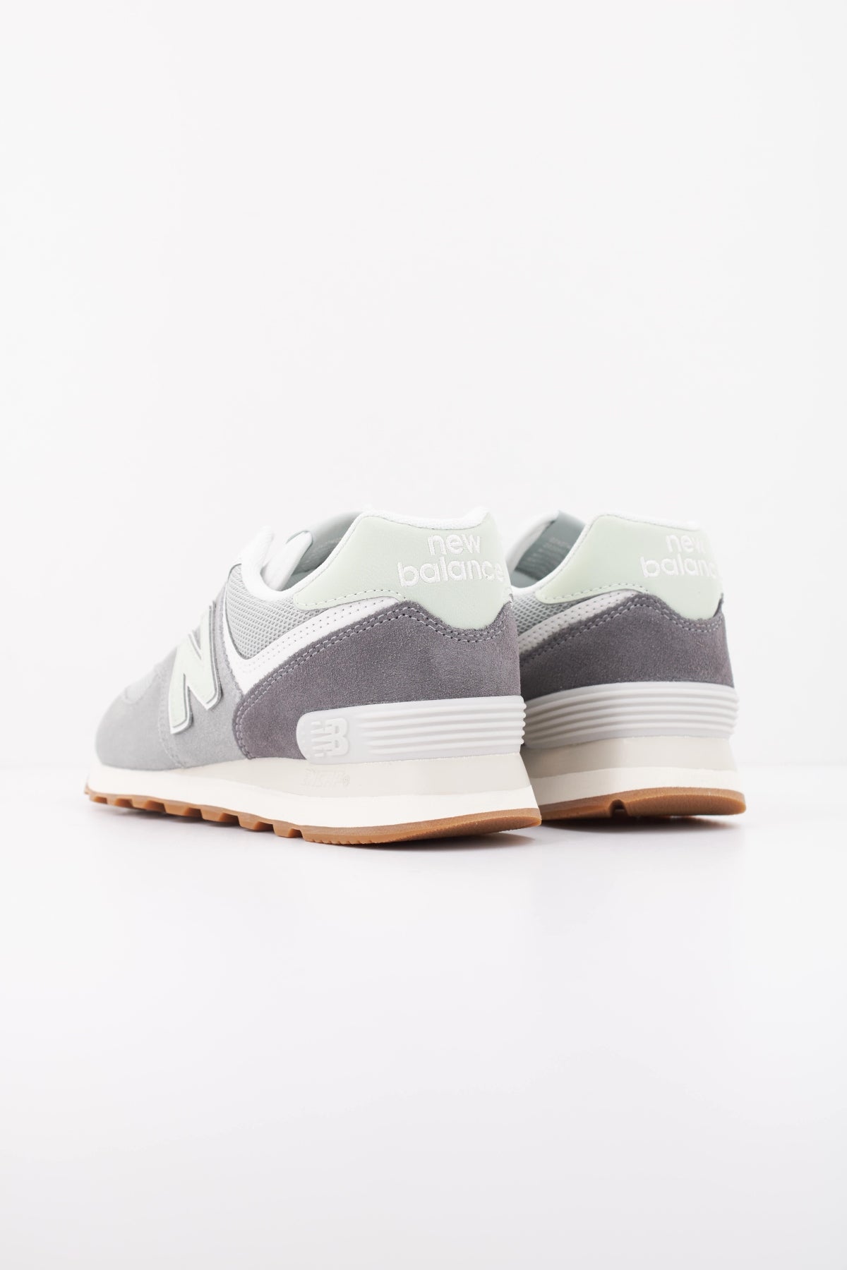 NEW BALANCE W574 VY DEPORTIVO en color GRIS (4)