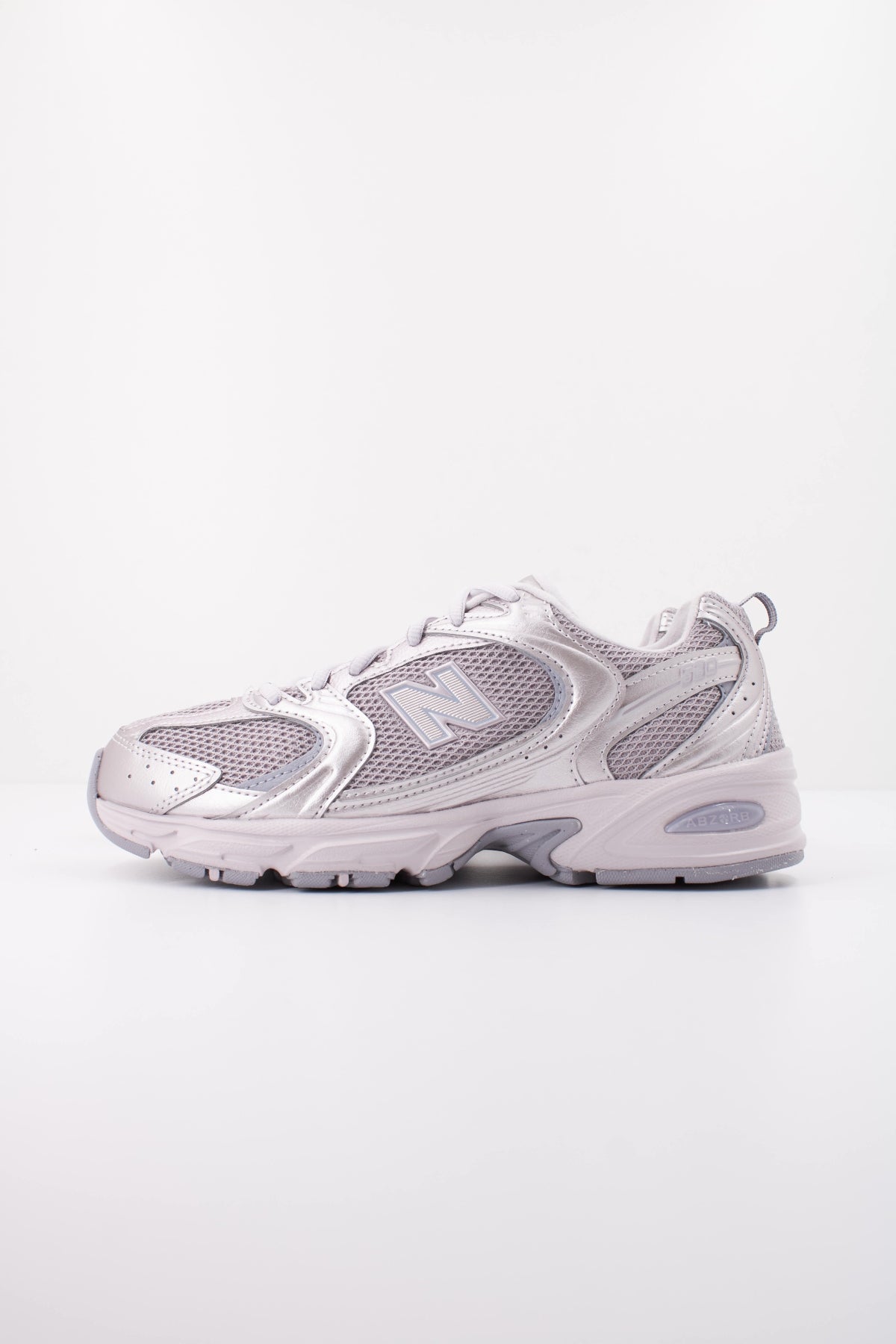 NEW BALANCE 530 U530ELG en color GRIS (1)