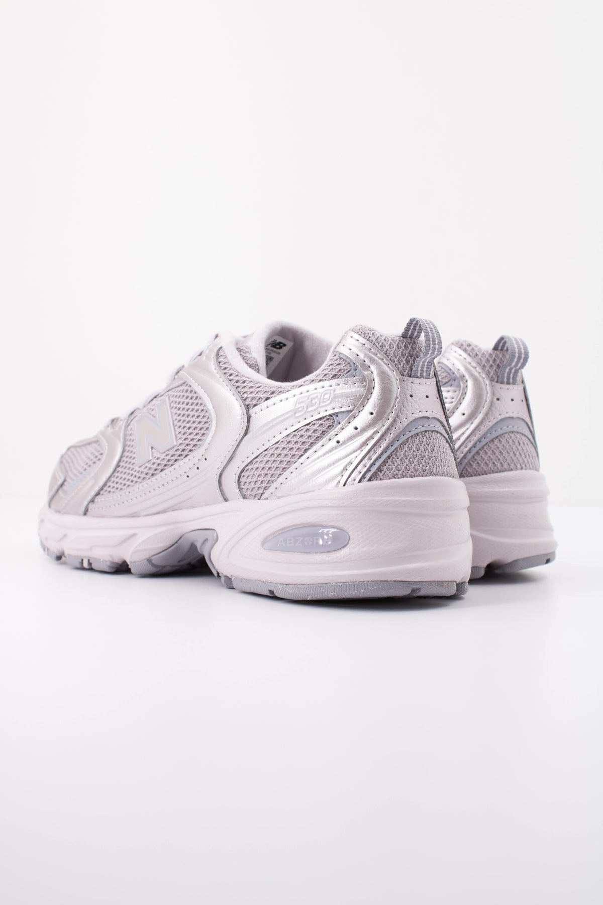 NEW BALANCE U530 ELG DEPORTIVO en color GRIS (4)