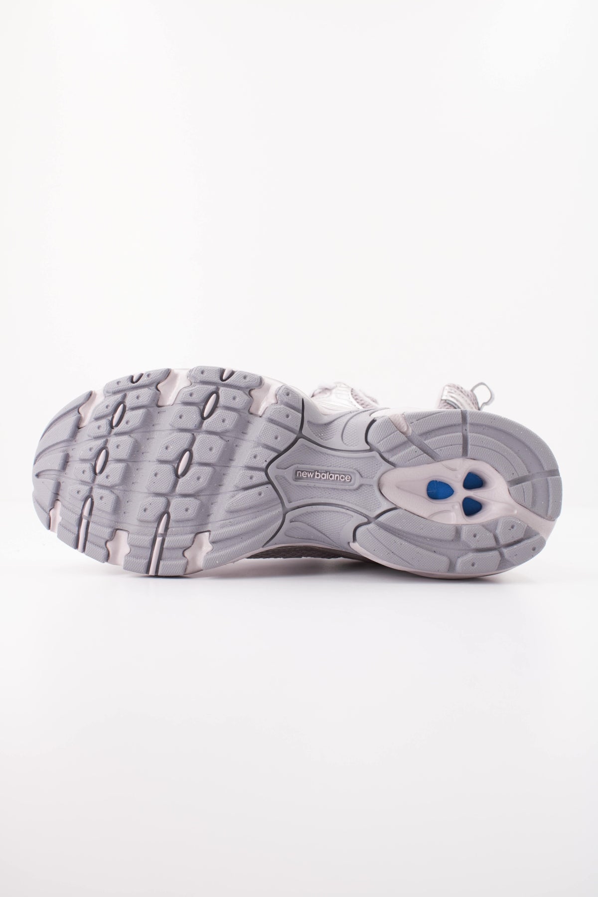 NEW BALANCE U530 ELG DEPORTIVO en color GRIS (5)