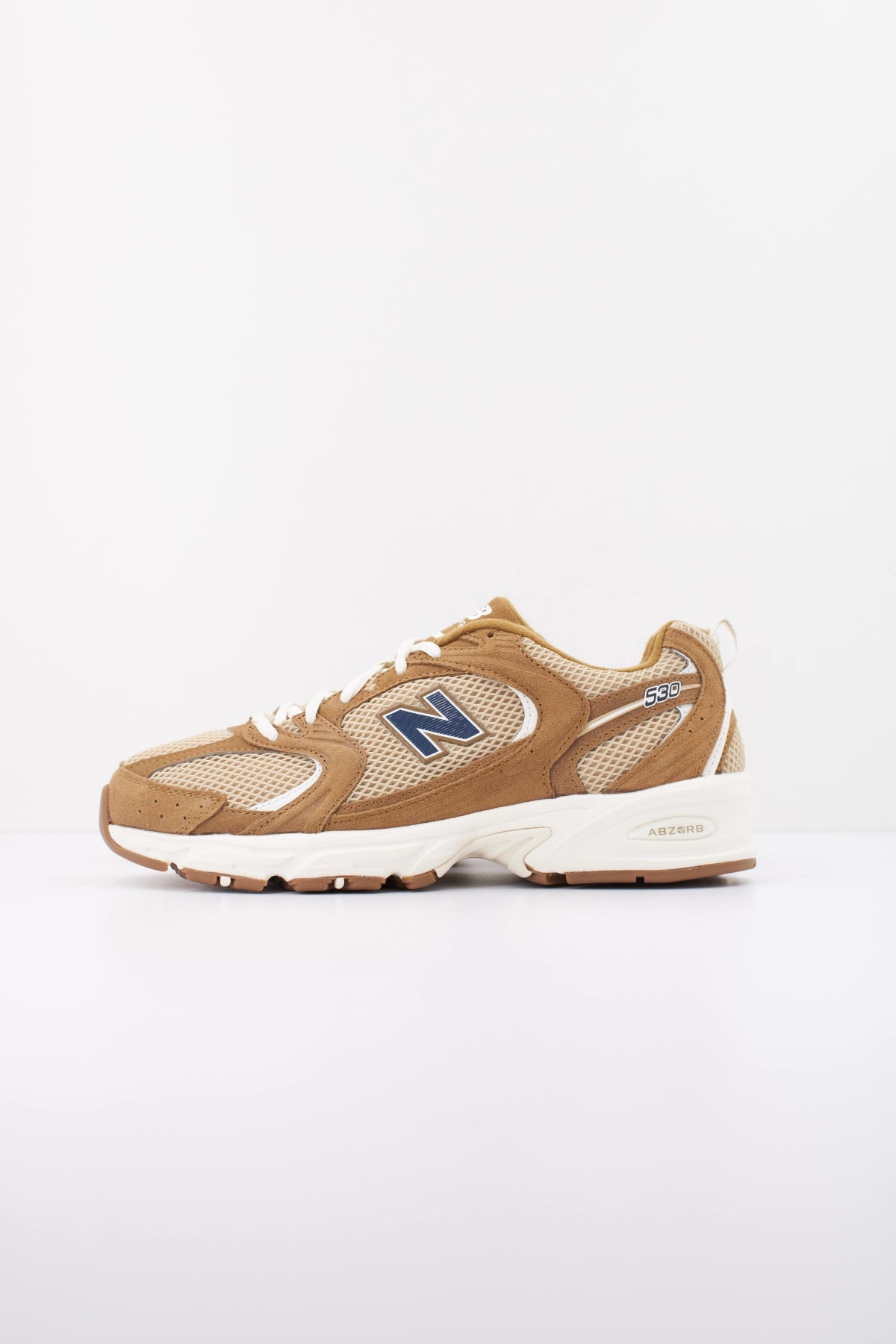 NEW BALANCE U530 SCC DEPORTIVO en color MARRON CLARO (1)