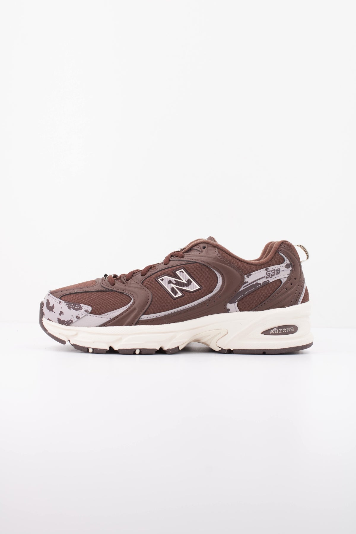 NEW BALANCE U530 MLA DEPORTIVO en color MARRON (1)
