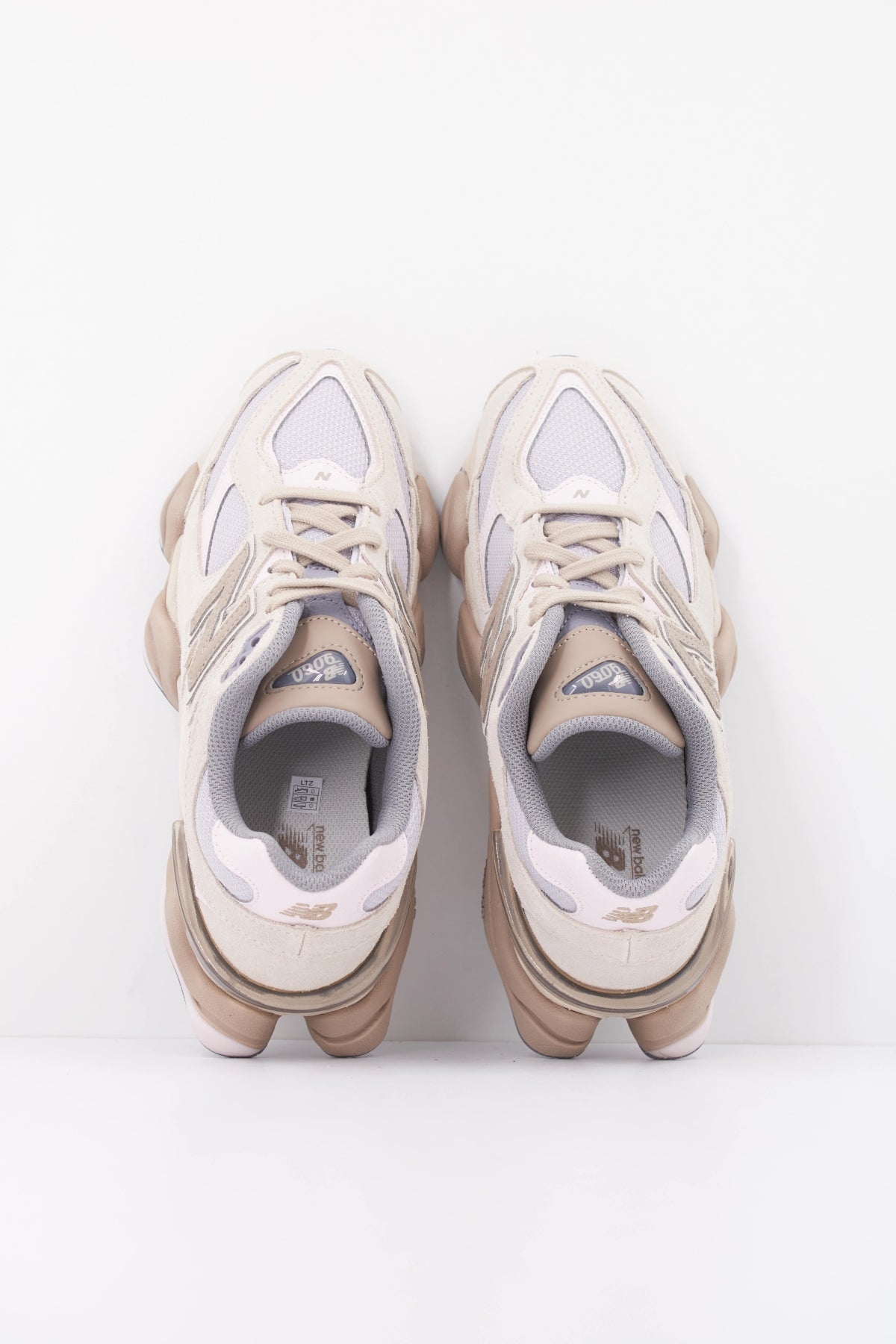 NEW BALANCE U9060 152 DEPORTIVO en color MULTICOLOR (3)
