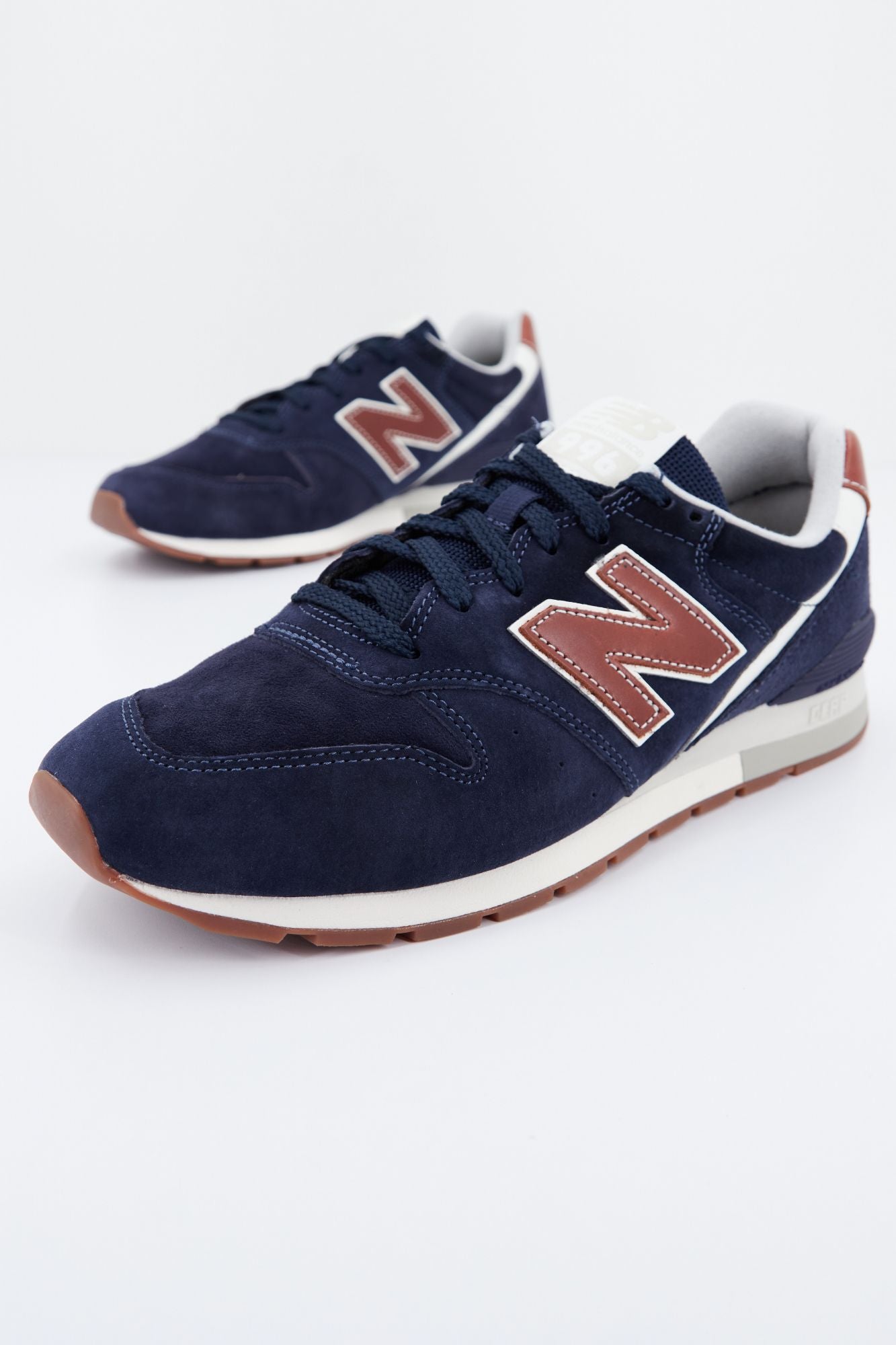 NEW BALANCE CM996 BA en color AZUL (2)