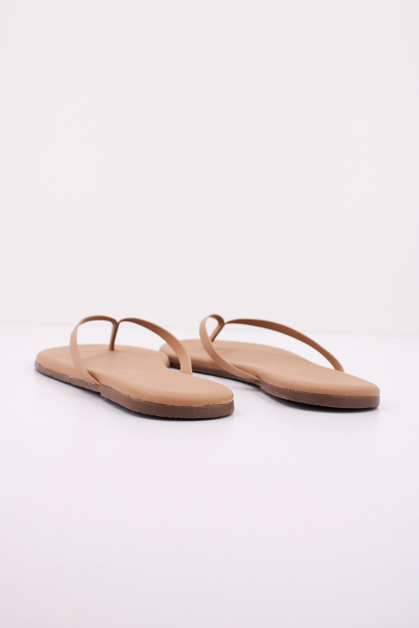 TKEES TKEFOUNDATIONS en color MARRON CLARO (4)