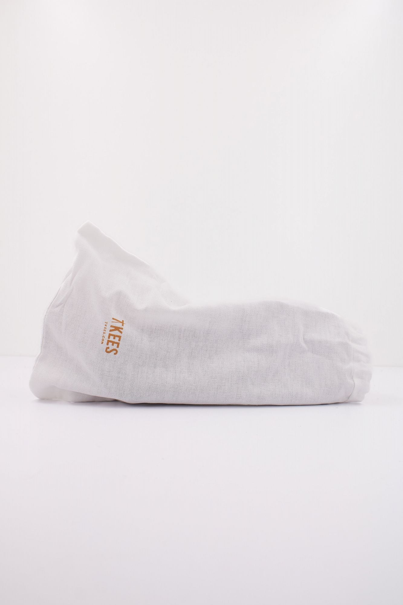 TKEES TKEFOUNDATIONS en color MARRON CLARO (6)