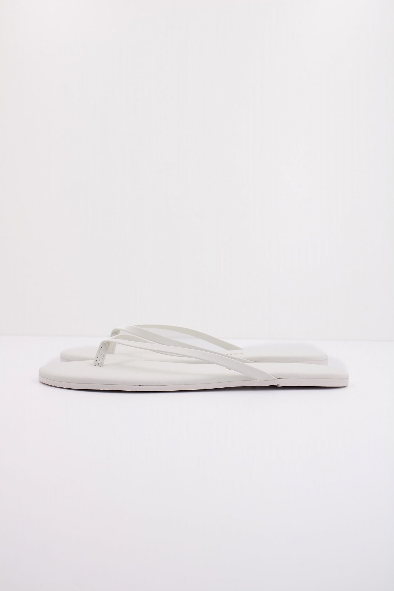 TKEES TKESOLIDS en color BLANCO (1)