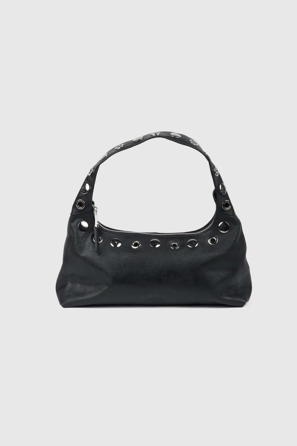 NUNOO LARGE DANDY STUDS MOUNTAIN en color NEGRO (1)
