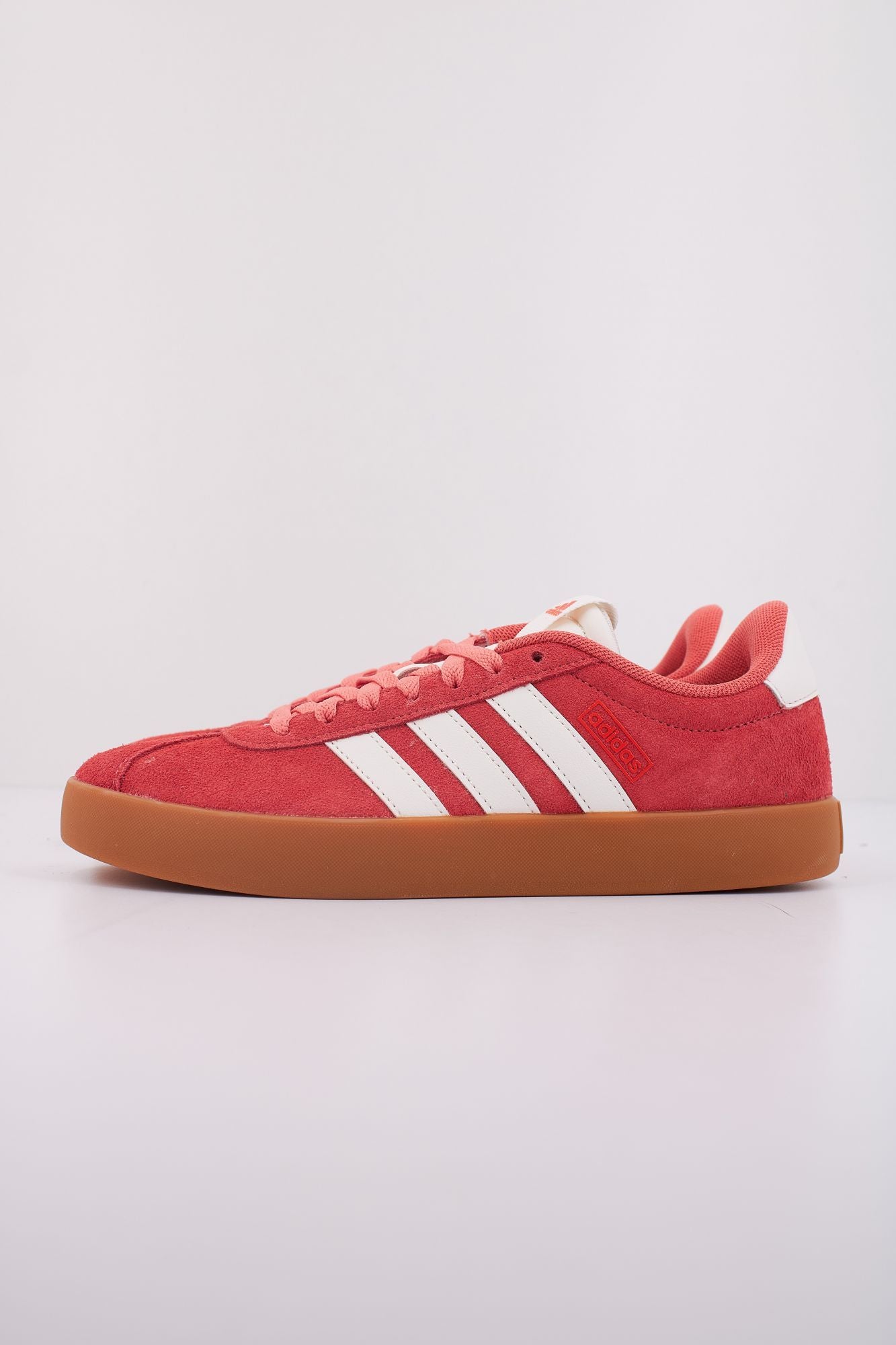 ADIDAS VL COURT 3.0 en color ROJO (1)