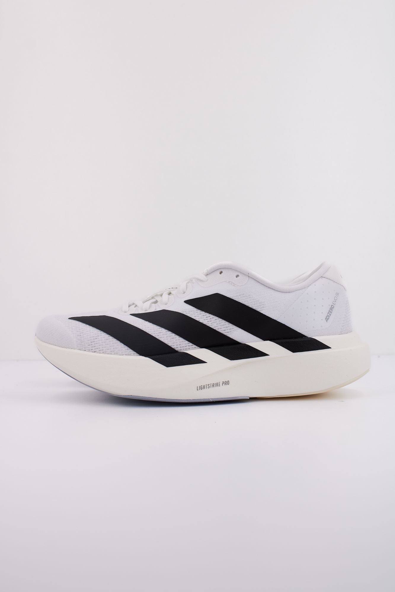 ADIDAS ADIZERO EVO SL W en color BLANCO (1)
