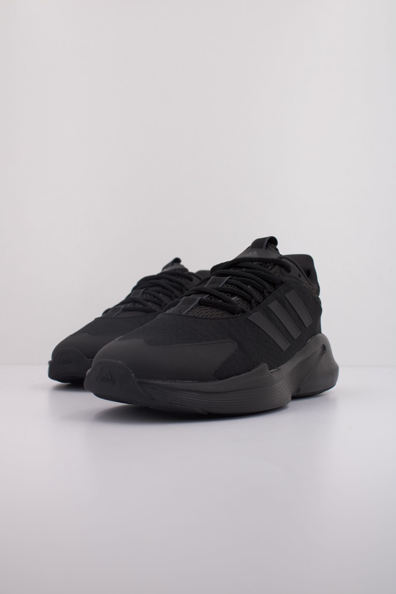 ADIDAS ALPHAEDGE + en color NEGRO (2)