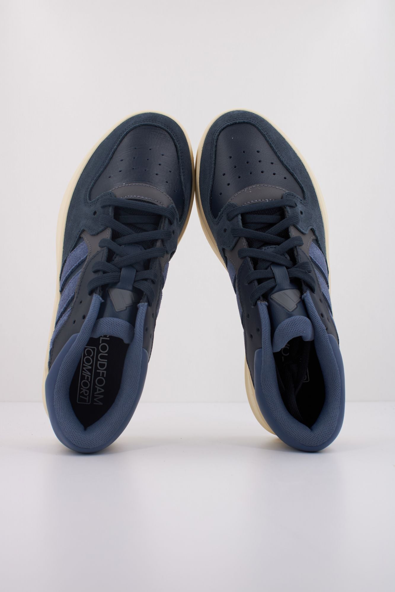 ADIDAS COURT 24 en color AZUL (3)