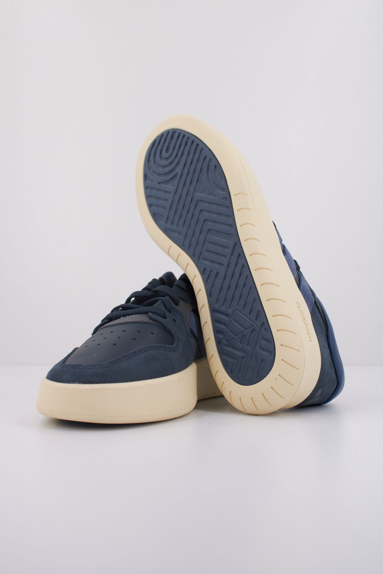 ADIDAS COURT 24 en color AZUL (5)