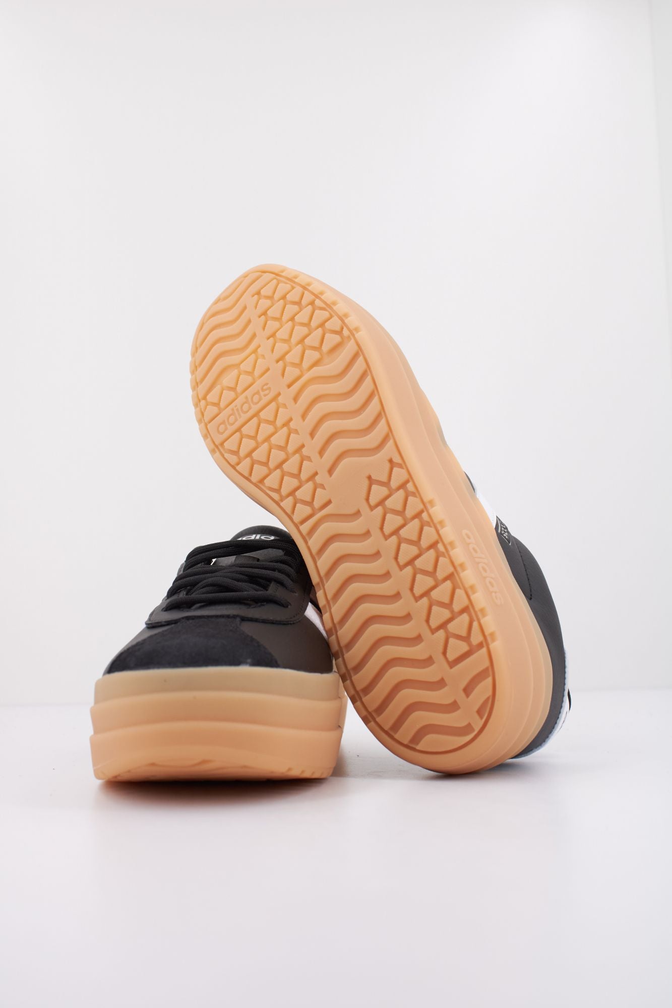 ADIDAS VL COURT BOLD en color NEGRO (5)