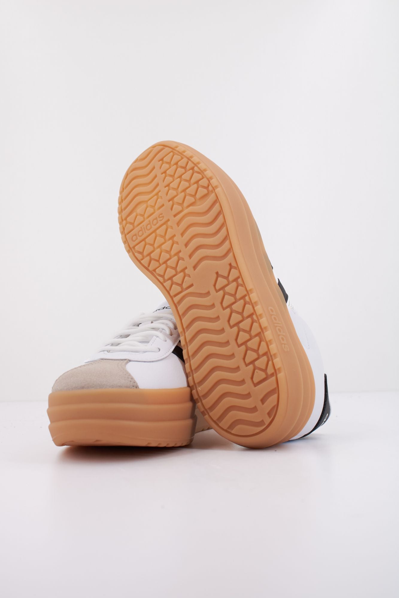 ADIDAS COURT BOLD en color BLANCO (5)