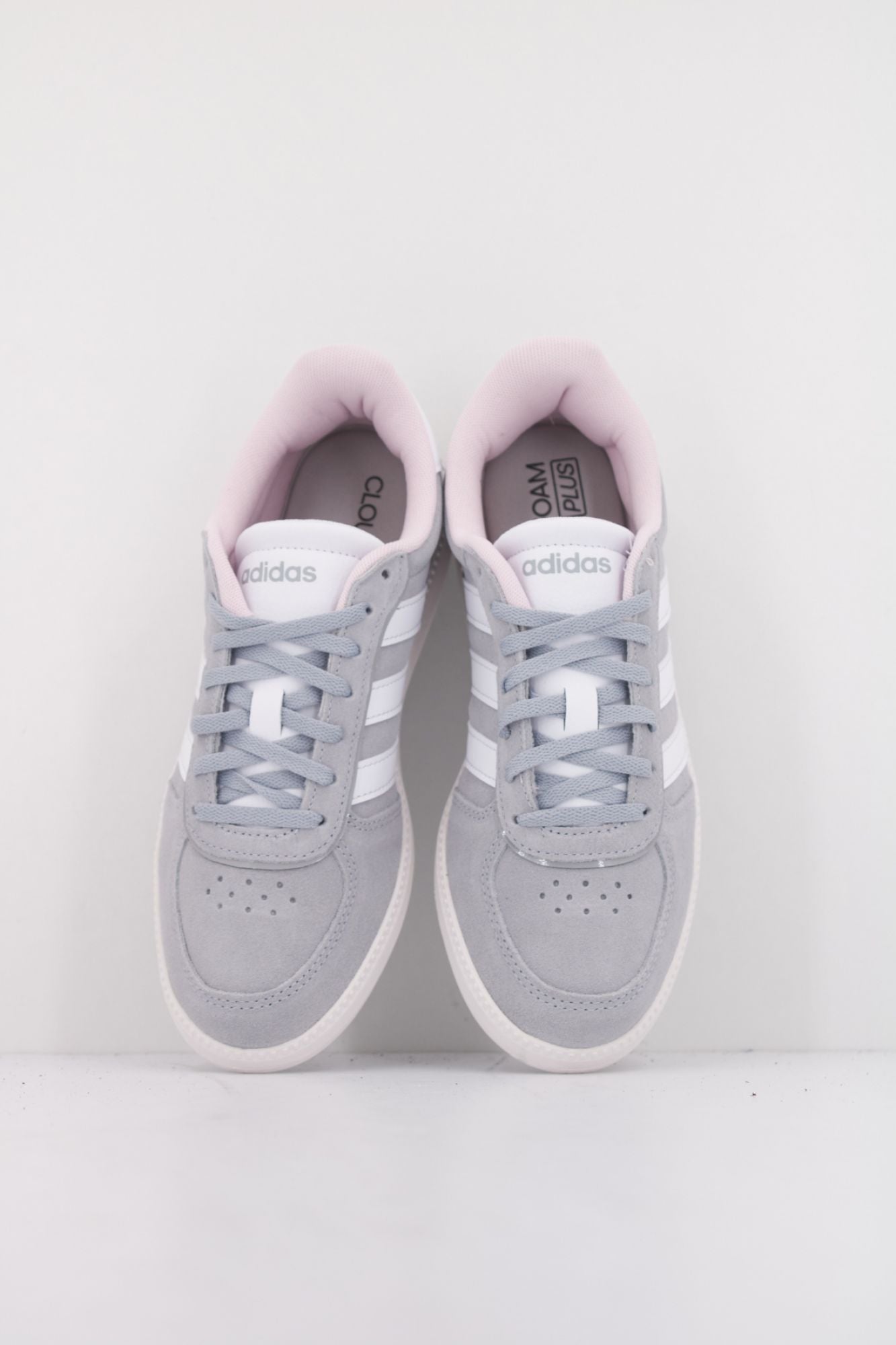 ADIDAS BREAKNET SLEEK en color GRIS (3)