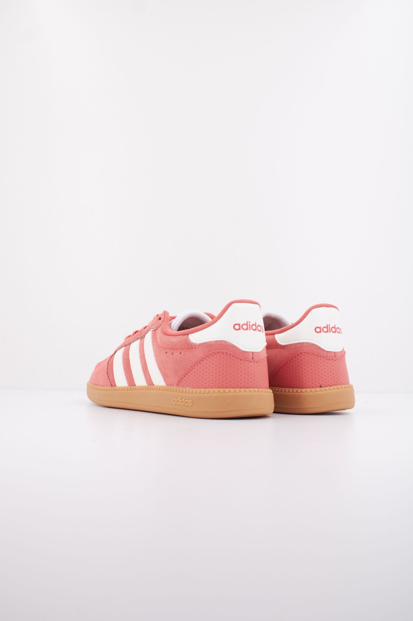 ADIDAS  BREAKNET SLEEK  en color NARANJA (4)